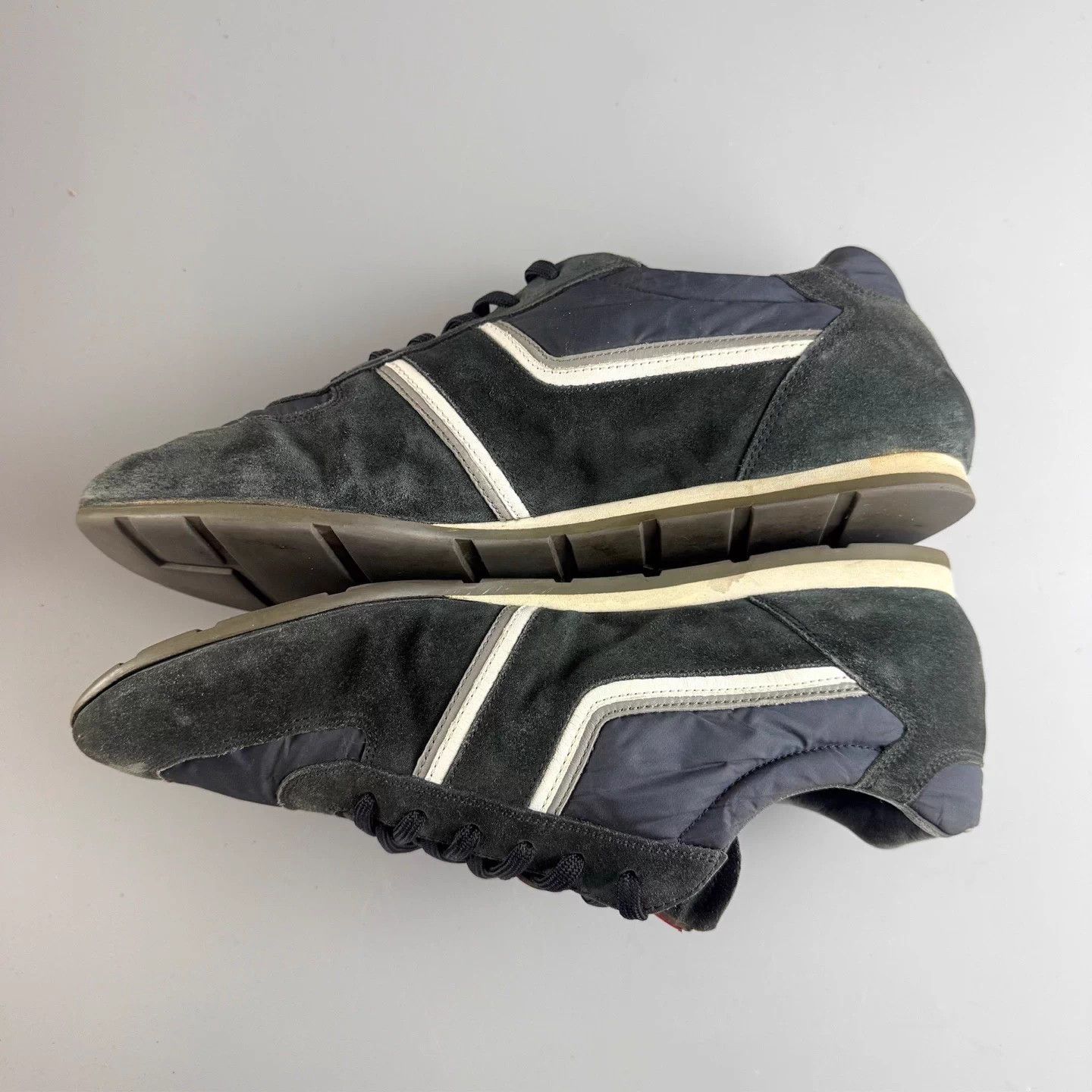 Prada Prada White Blue Suede Logo Lace Sneakers 41 Size US 8 / EU 41 - 5 Thumbnail