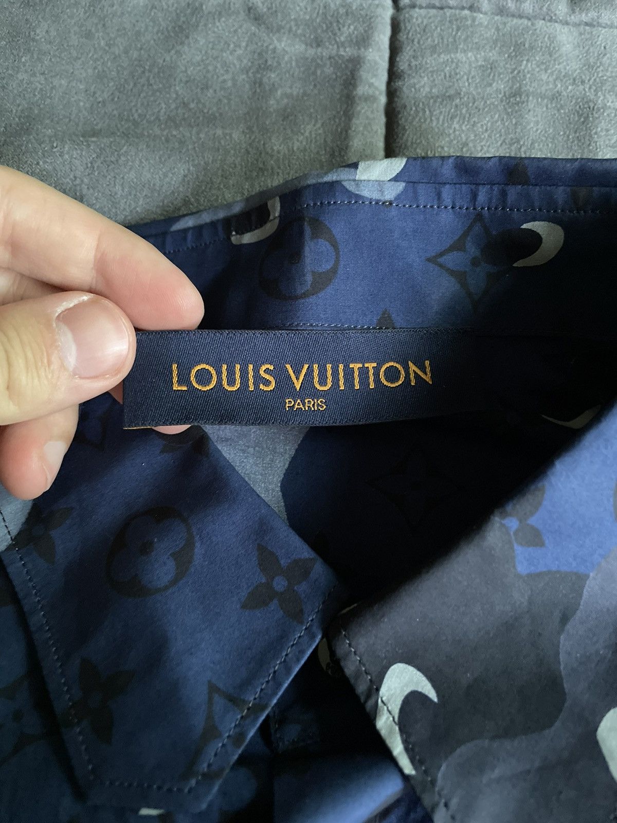 Louis Vuitton Louis Vuitton Blue Camo Monogram Shirt Size US XL / EU 56 / 4 - 7 Thumbnail