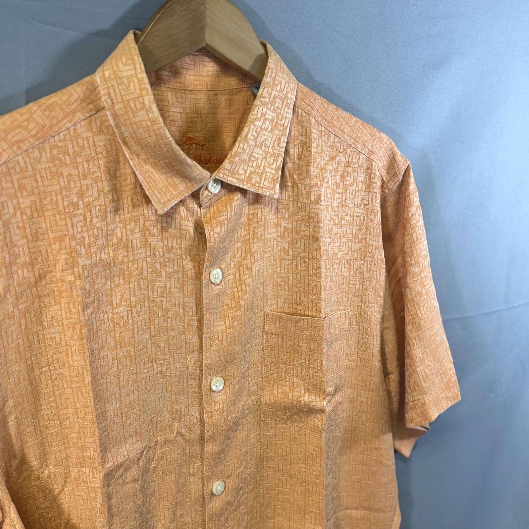 Tommy Bahama VINTAGE Tommy Bahama Shirt Mens Large Orange Jacquard Geometric Camp Button Front Pocket Size US L / EU 52-54 / 3 - 3 Thumbnail