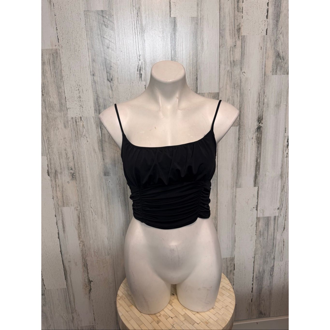 Perfect Moment Live in the Moment Black Ruched Cami Top Women’s Size M Size M / US 6-8 / IT 42-44 - 4 Thumbnail