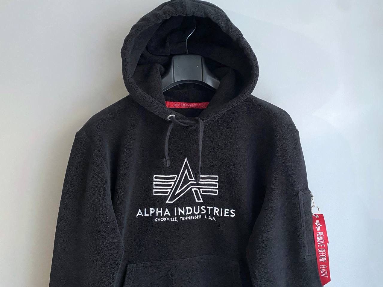 Alpha Industries Alpha Industries Men's Black Fleece Hoodie, Size M Size US M / EU 48-50 / 2 - 3 Thumbnail