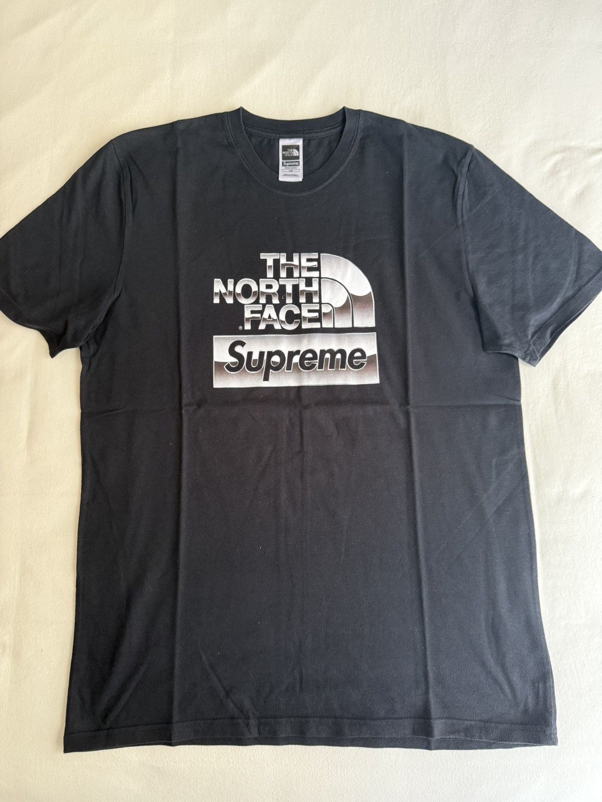 Supreme × The North Face Supreme x The North Face Size US L / EU 52-54 / 3 - 1 Thumbnail