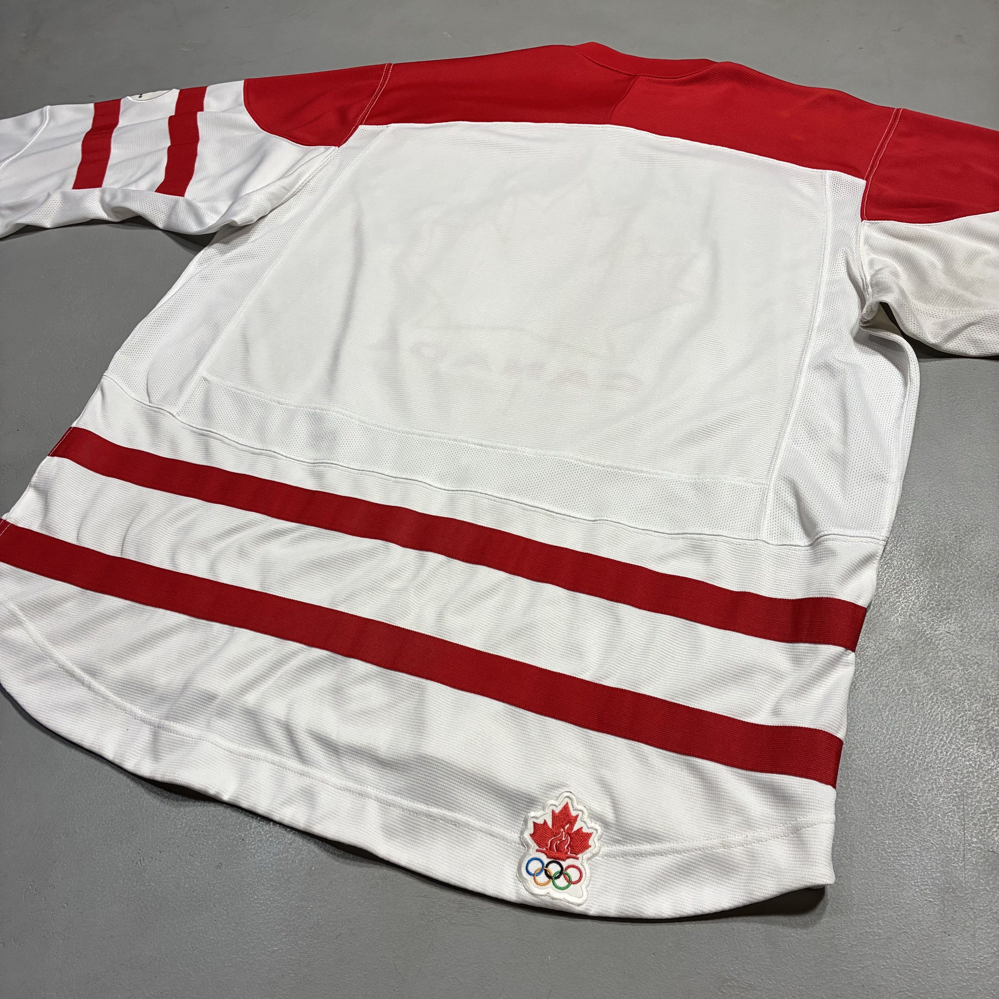 Nike Nike Team Canada Hockey Jersey 2010 Vancouver Olympics Size US XL / EU 56 / 4 - 8 Thumbnail