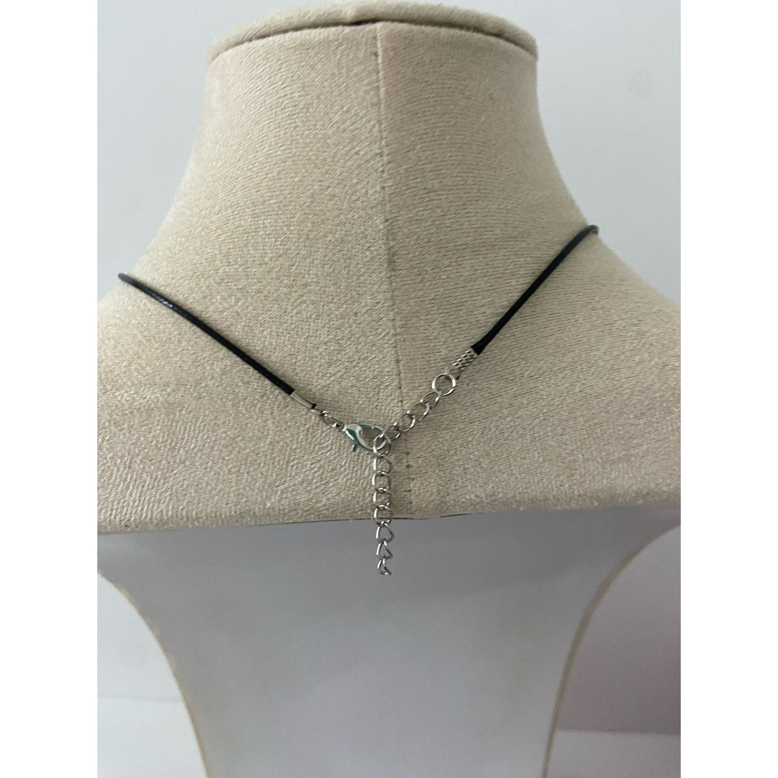 Other Upcycled olive green pendant necklace Size ONE SIZE - 3 Thumbnail
