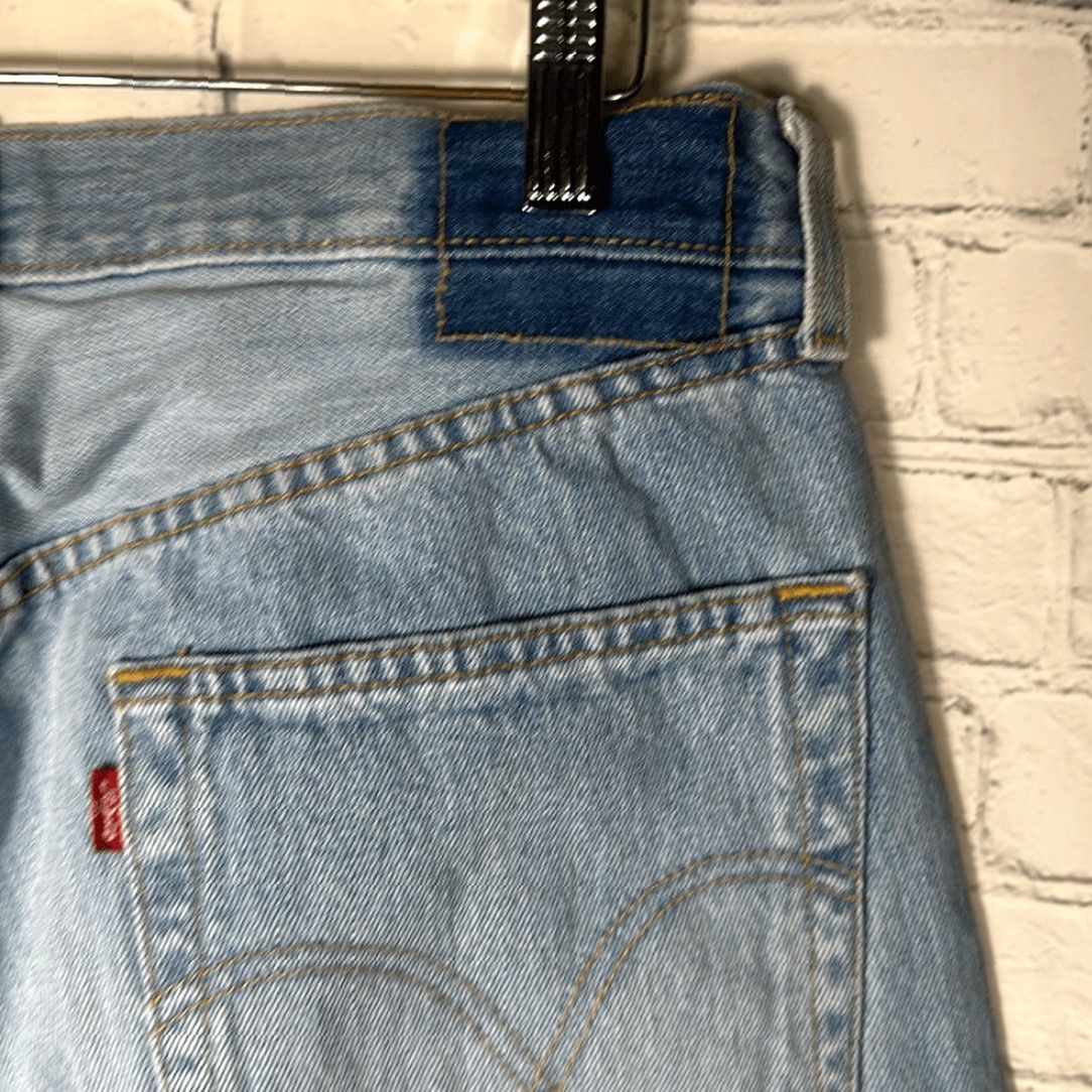 Levi's VINTAGE Levi’s 501 Jeans Men's Straight W36 L34 Light Wash Blue Button Fly 90s Mens Jeans Styles: Straight 501 Levis 501 Size US 36 / EU 52 - 5 Thumbnail