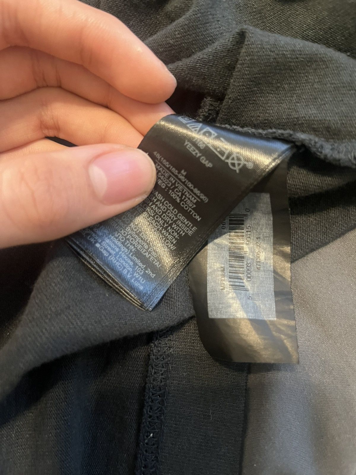 Balenciaga × Gap × Yeezy Balenciaga dove long sleeve Size US M / EU 48-50 / 2 - 4 Thumbnail