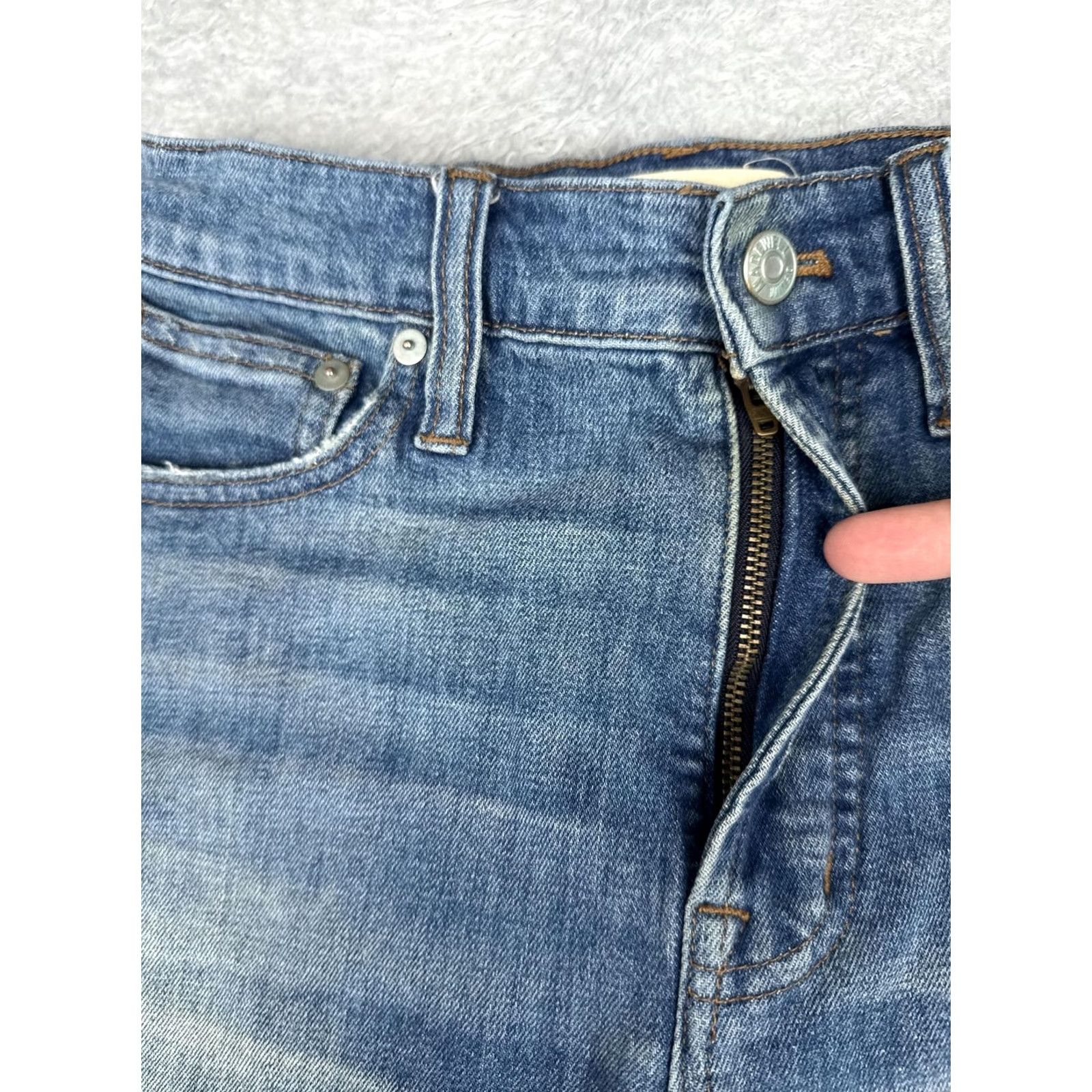 Madewell VINTAGE Madewell Jeans Womens 27 Blue Mid Rise Distressed Crop 27x24.5 Slim Pocket Fringe 5-Pocket Denim Fall Mens? Size 27" / US 4 / IT 40 - 5 Thumbnail