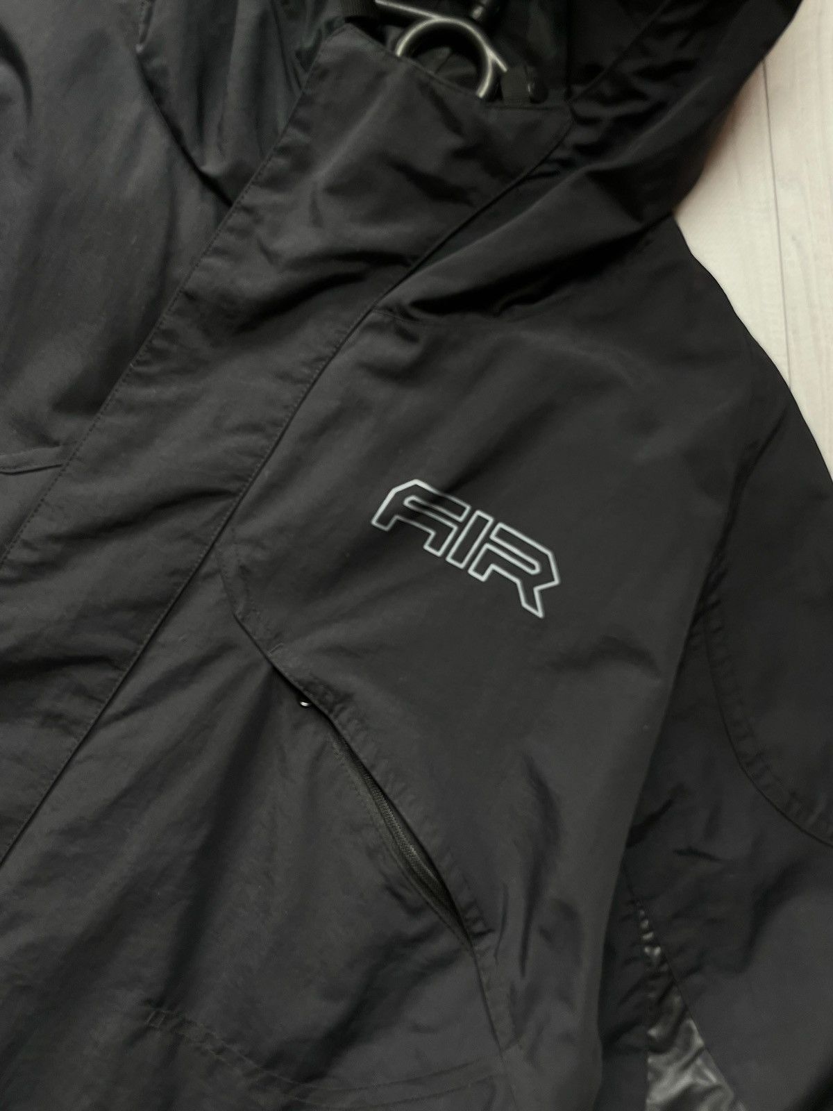 Nike × Vintage Vintage Nike air max jacket size M logo Size US M / EU 48-50 / 2 - 2 Thumbnail