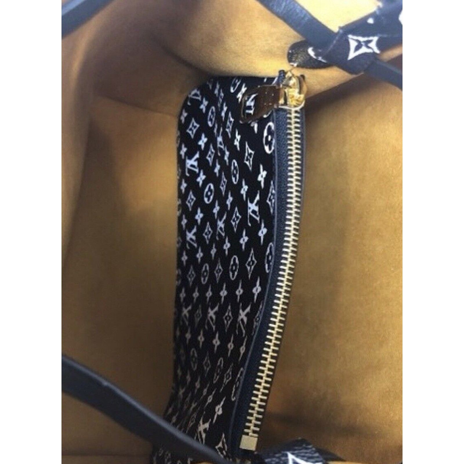 Louis Vuitton Louis Vuitton NéoNoé Jungle Monogram Caramel Limited Edition Size ONE SIZE - 8 Thumbnail