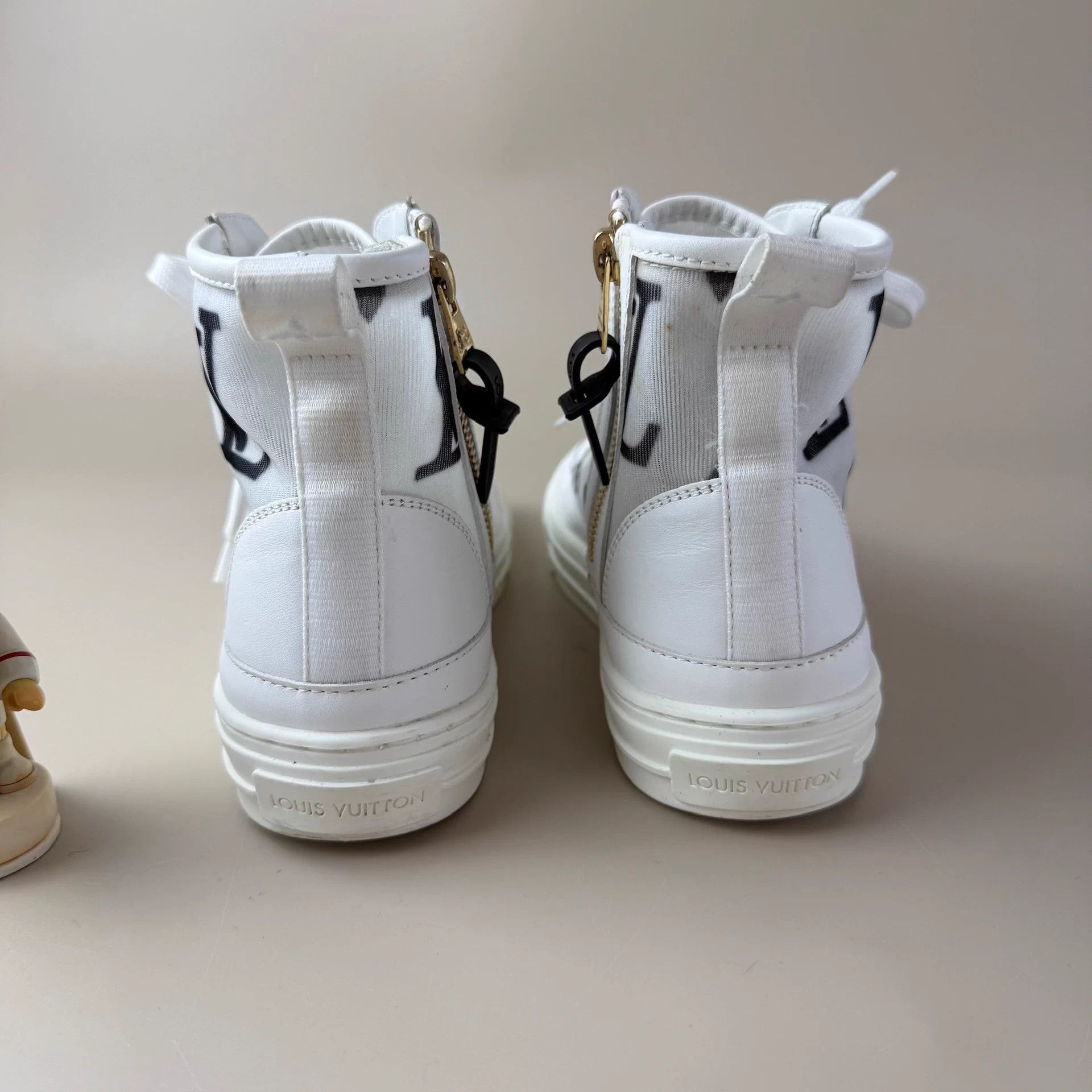 Louis Vuitton LV Black & White Monogram Zipper Sneakers EUR 36.5 Size US 5.5 / IT 35.5 - 3 Thumbnail