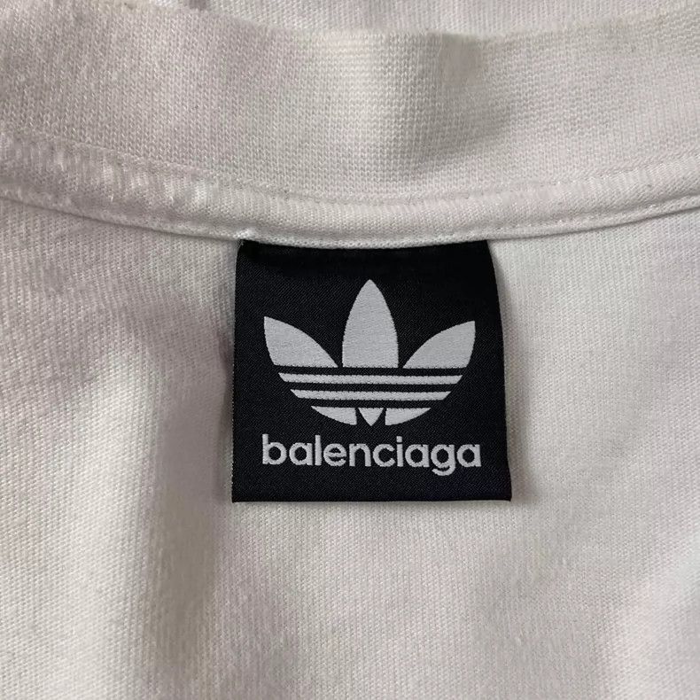 Balenciaga Balenciaga Embroidered logo short sleeve Size US S / EU 44-46 / 1 - 5 Thumbnail