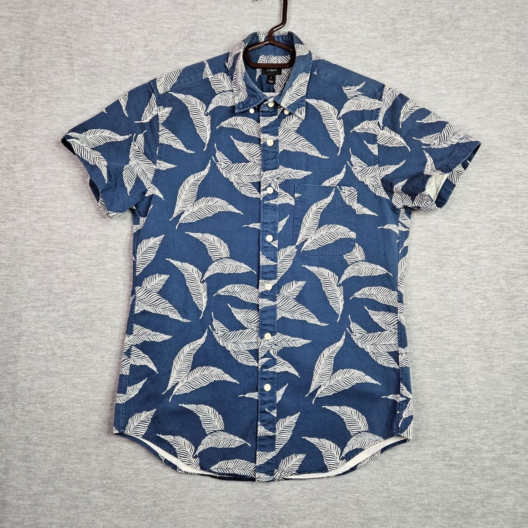 J.Crew J.CREW Button-Up Shirt Short Sleeve Multicolor Feather Printed Size S Mens Regular Button-Down Collared Size US S / EU 44-46 / 1 - 2 Thumbnail
