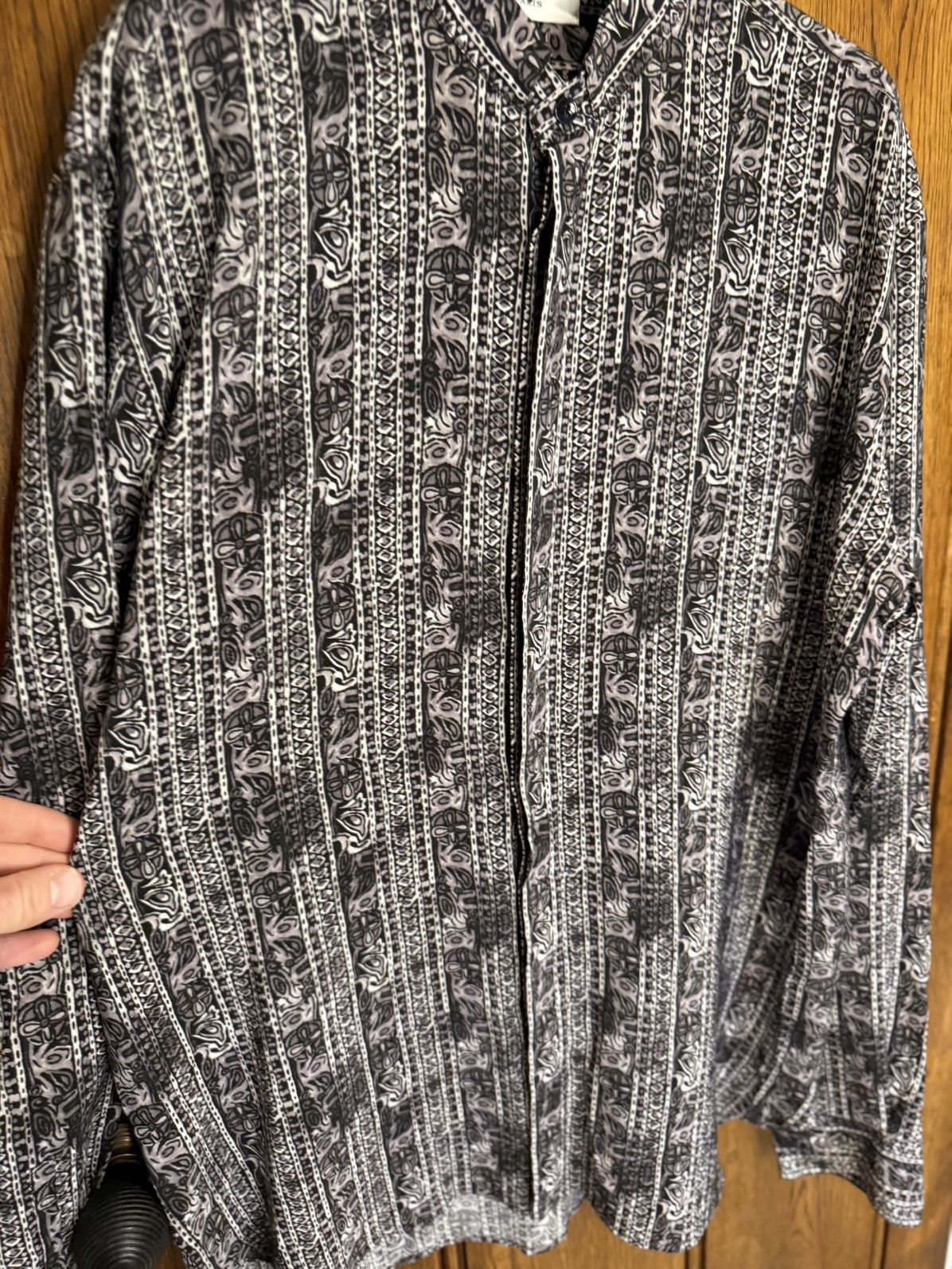 Saint Laurent Paris SS18 Saint Laurent silk henley clover shirt floral paisley Size US L / EU 52-54 / 3 - 11 Thumbnail