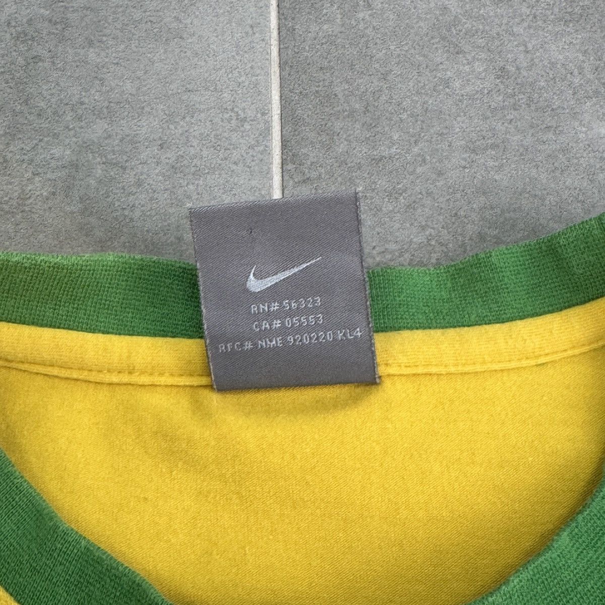 Nike Vintage Nike Brazil Brasil Women T-Shirt Size M Size M / US 6-8 / IT 42-44 - 11 Thumbnail