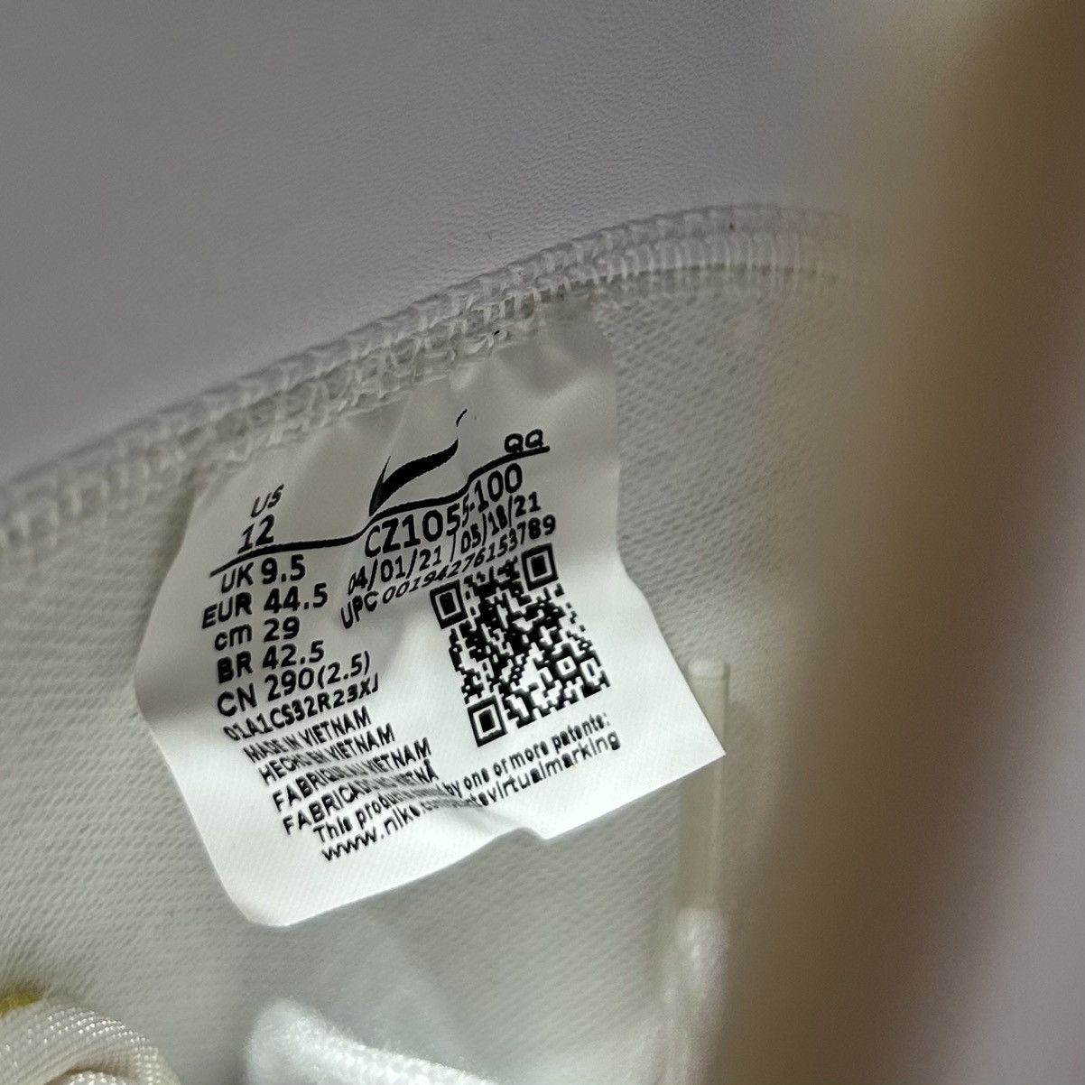 Nike Nike Blazer Mid 77 Shoes Womens Size 12 White CZ1055-100 NEW Size US 12 / IT 42 - 6 Thumbnail