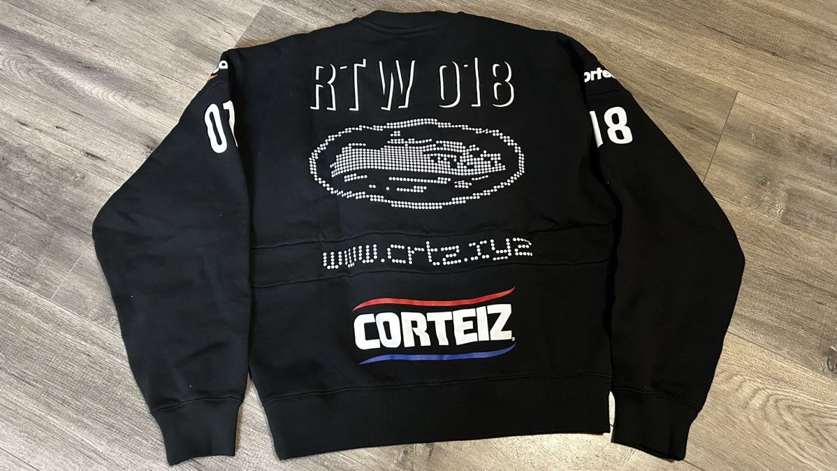 Corteiz sponsors training crewneck