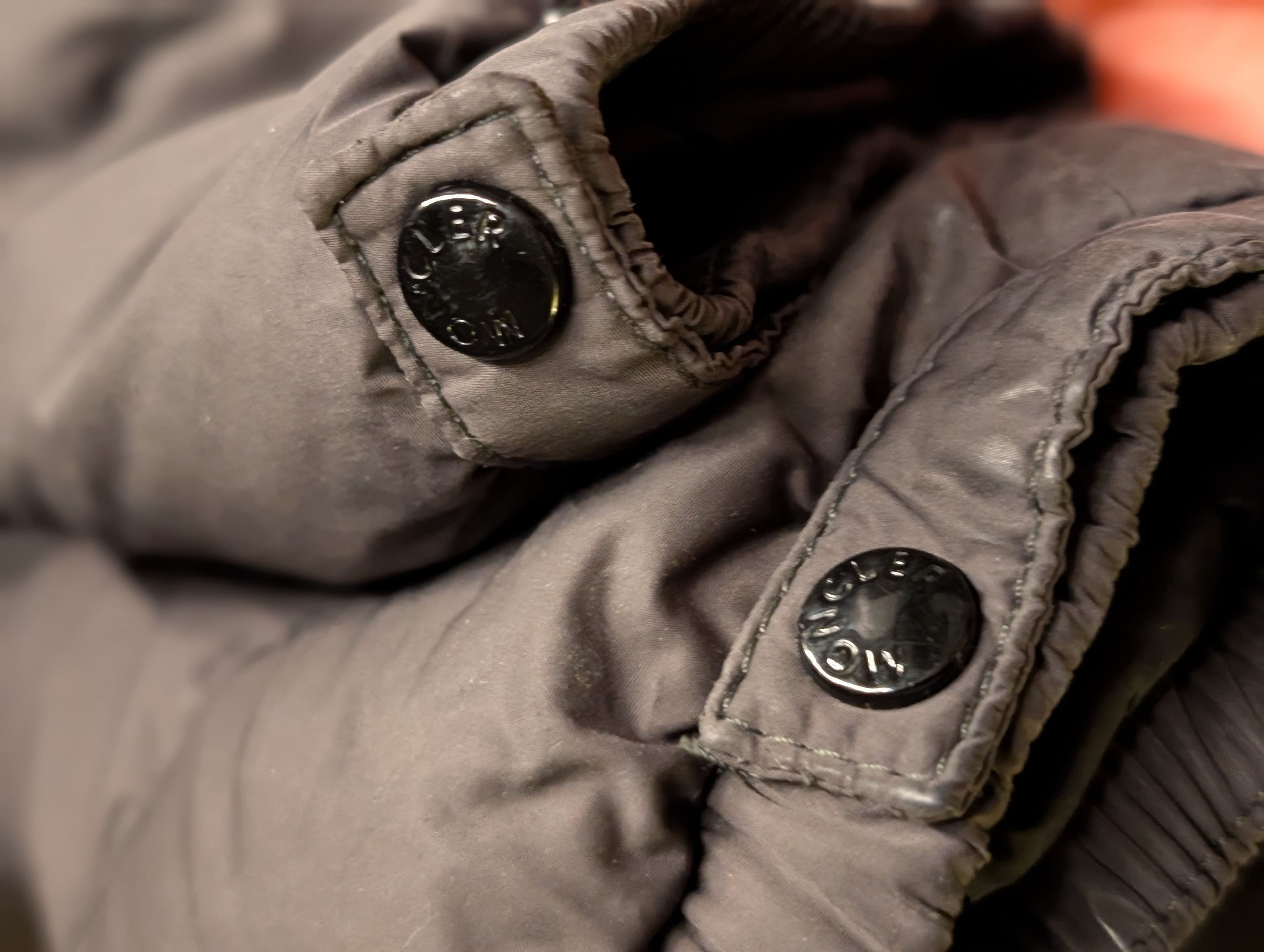 Moncler Moncler Badymat Giubbotto Down Puffer Jacket Size 4 Grey Size L / US 10 / IT 46 - 14 Thumbnail