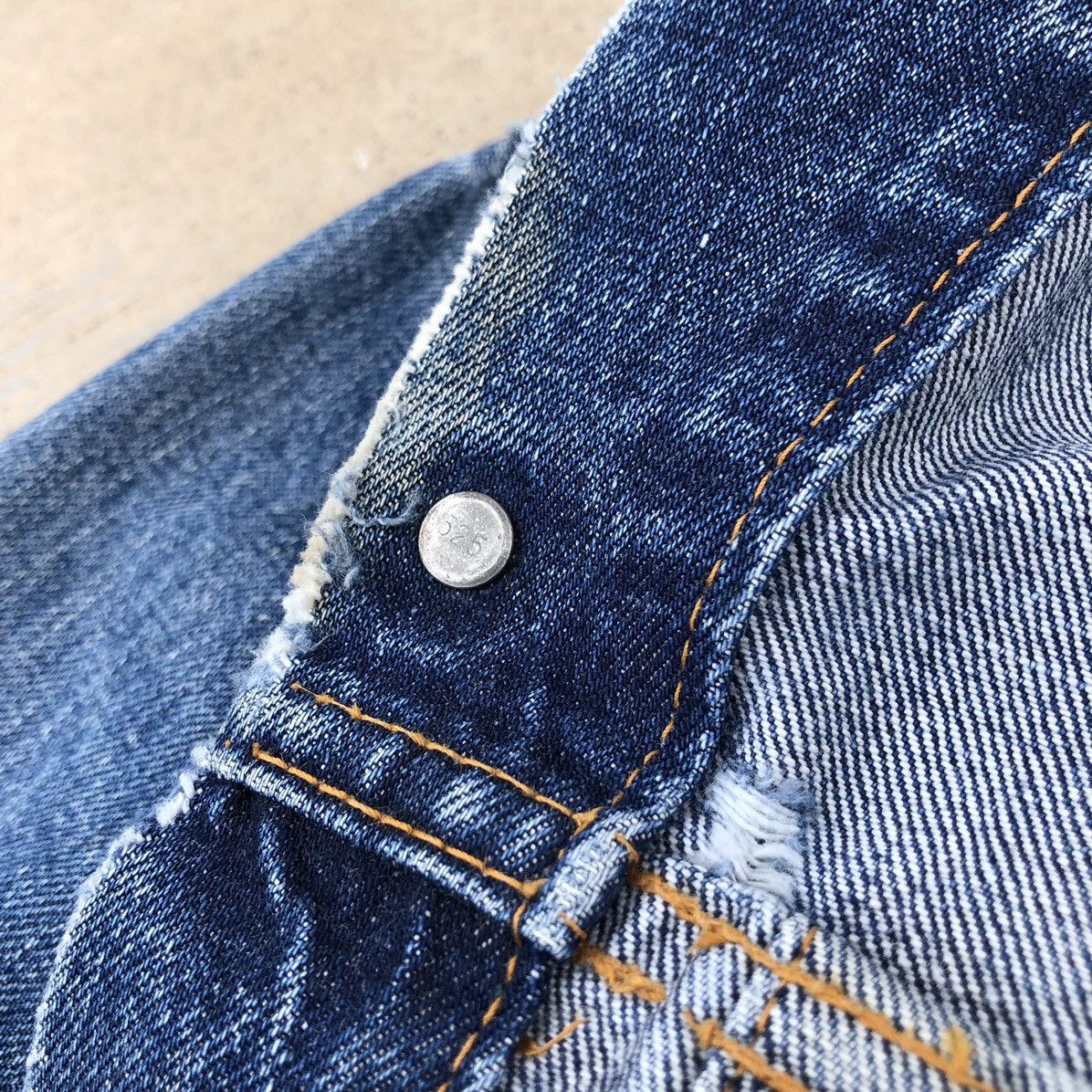 Levi's Vintage 70s Levis 505 BIG E Distressed Trucker Jacket Size US S / EU 44-46 / 1 - 18 Thumbnail