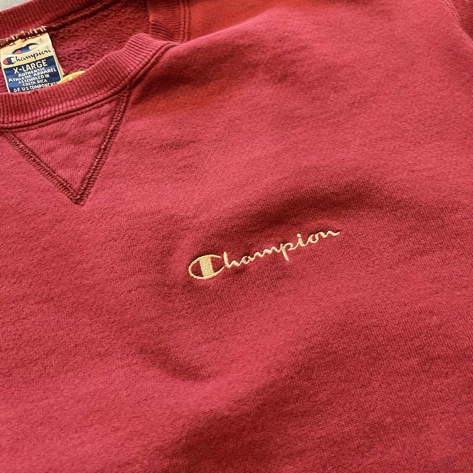 Champion Vtg Y2K Champion Blank Maroon Sweatshirt Men’s Size XL Size US XL / EU 56 / 4 - 7 Thumbnail