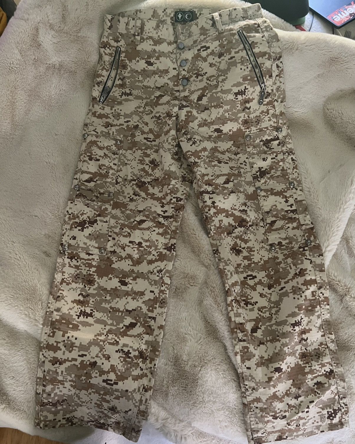 Thug Club Desert Camo Pants Size US 32 / EU 48 - 1 Thumbnail