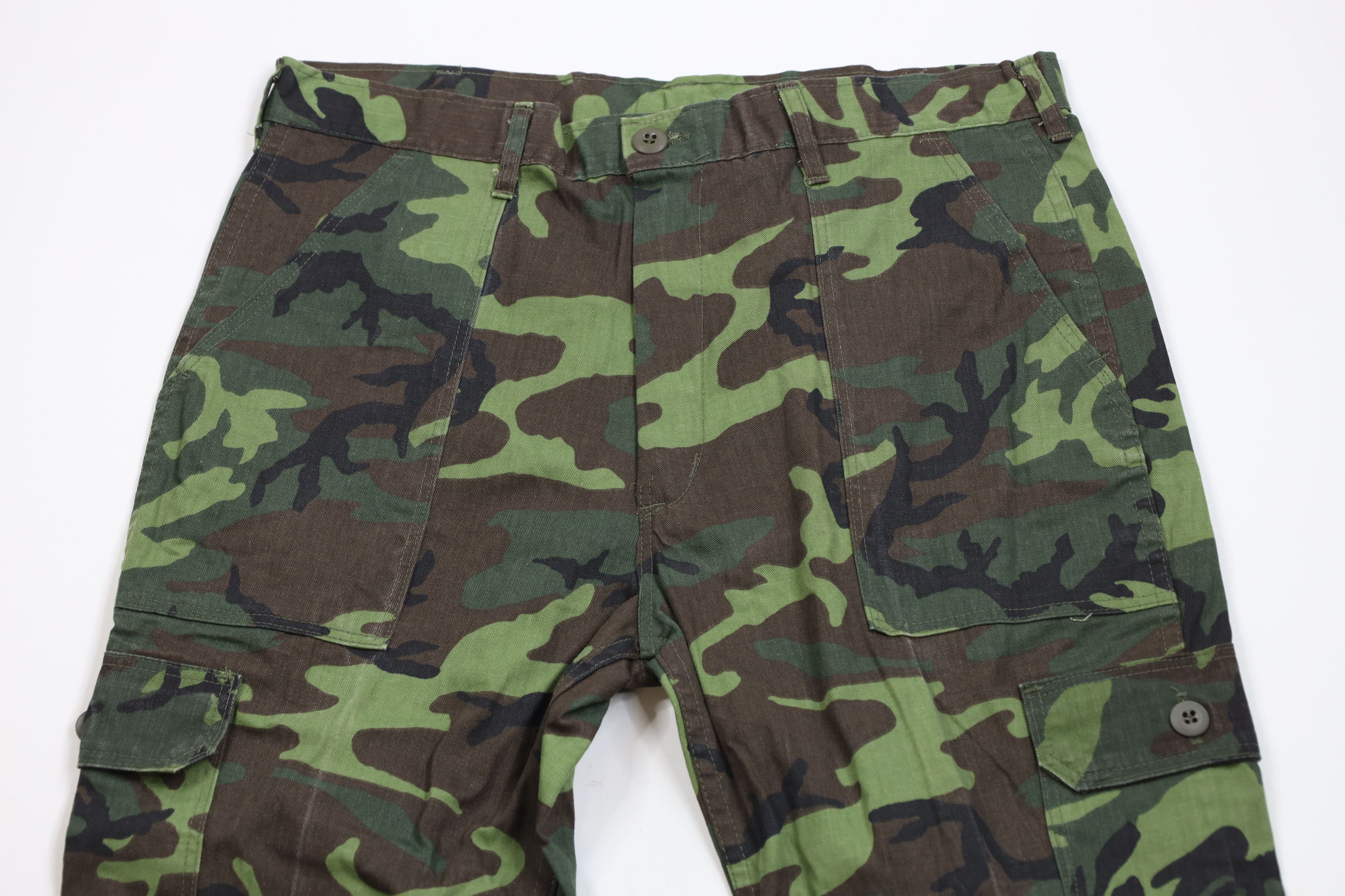 FiveBrother × Vintage Vintage 70s Five Brother Camouflage Wide Leg Cargo Pants USA Size US 34 / EU 50 - 2 Thumbnail