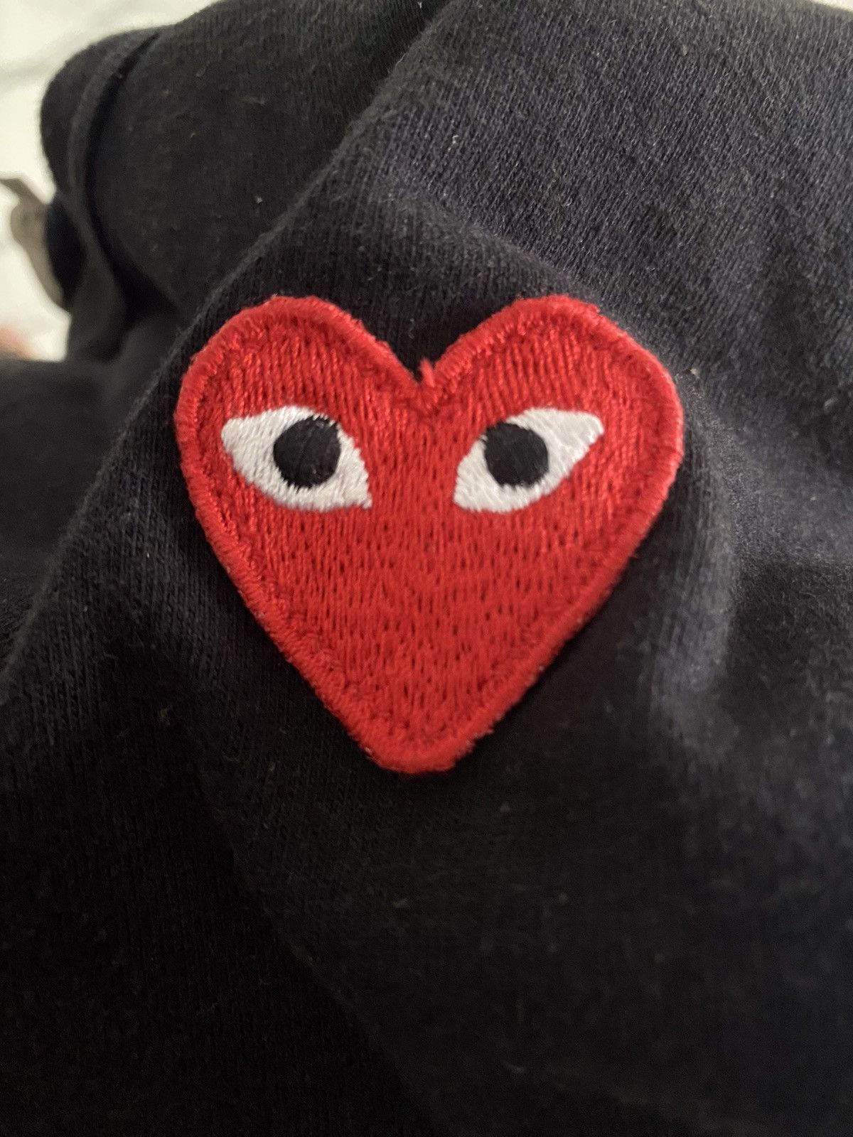 Comme des Garcons Comme des garcons red heart tshirt Size US XL / EU 56 / 4 - 7 Thumbnail