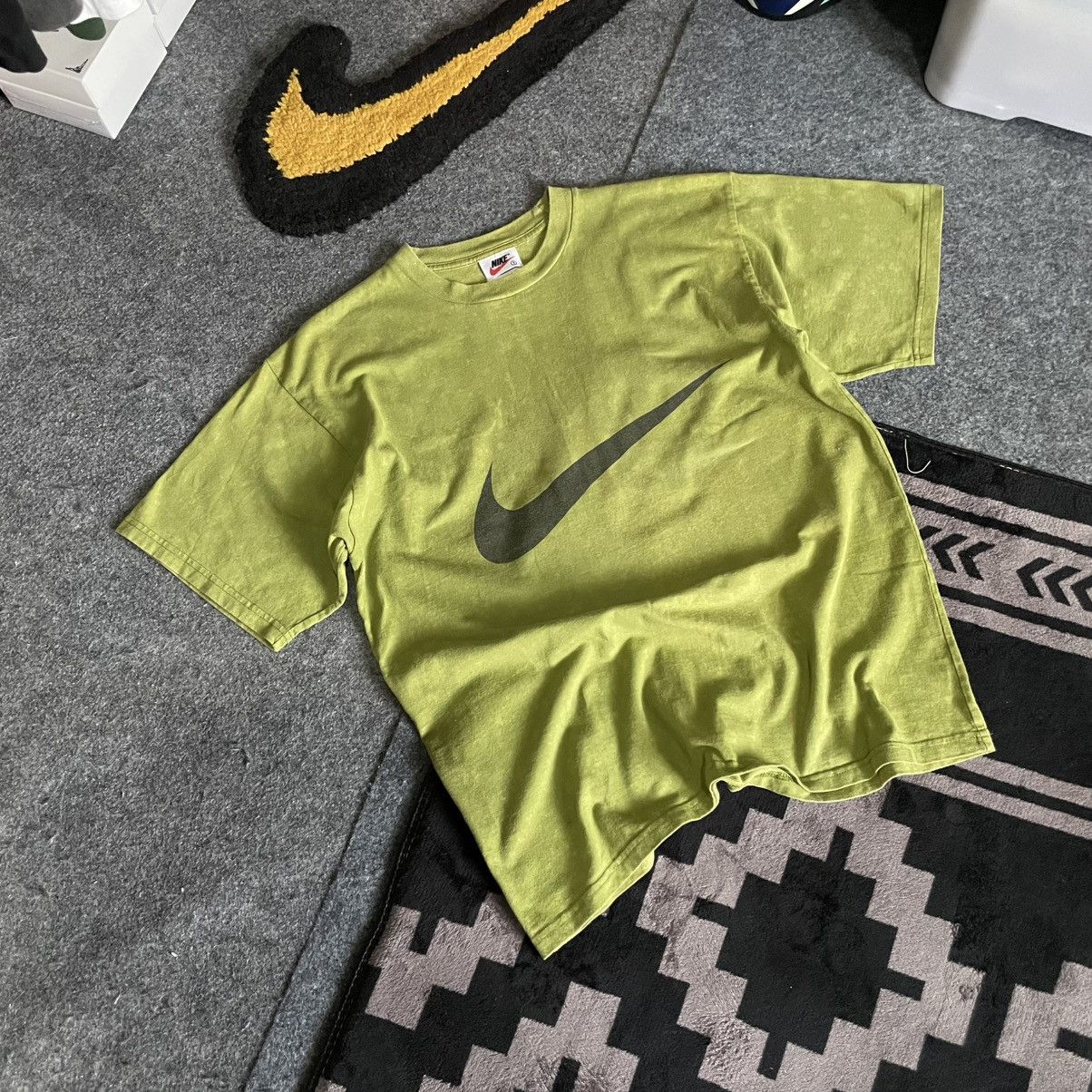 Nike Nike Big Logo Baksetball Tornado Vintage Size US S / EU 44-46 / 1 - 2 Thumbnail