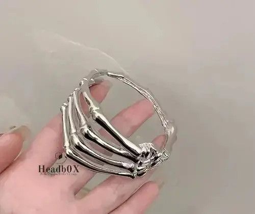 Vintage Skeleton Hand Claw Armlet Bracelet Size ONE SIZE - 4 Thumbnail