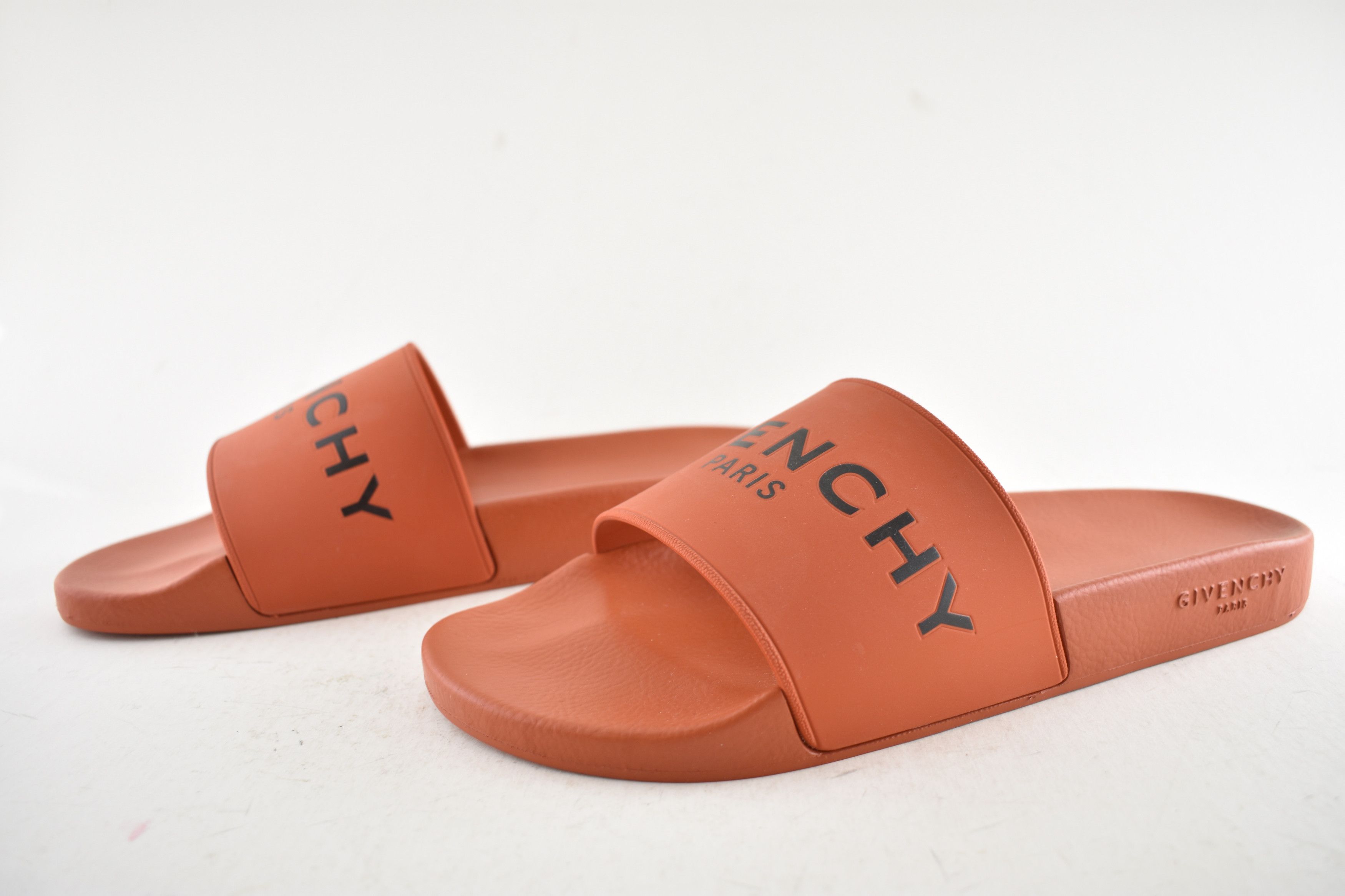 Givenchy Paris Black Logo Rubber Pool Slide Sandal Flip Flop 44 11 Size US 11 / EU 44 - 9 Thumbnail