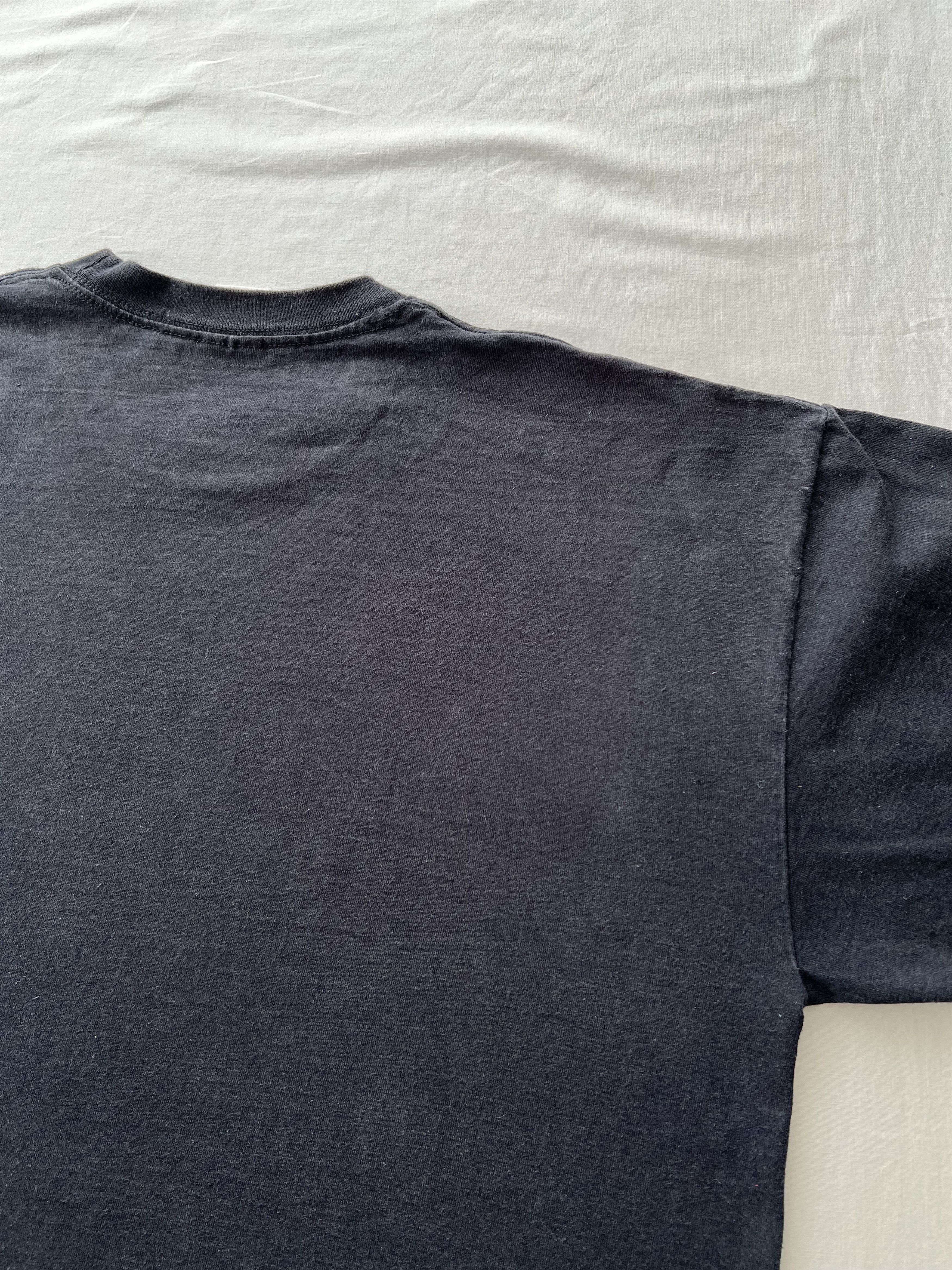 Band Tees Vintage 2000s Deftones Skull Metal Band Y2k Black T-shirt Size US L / EU 52-54 / 3 - 21 Thumbnail