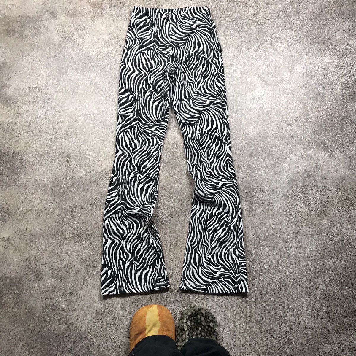 Vintage Vintage Y2K Zebra Print Flared Sweatpants Rave Streetwear 26 Size 26" / US 2 / IT 38 - 4 Thumbnail