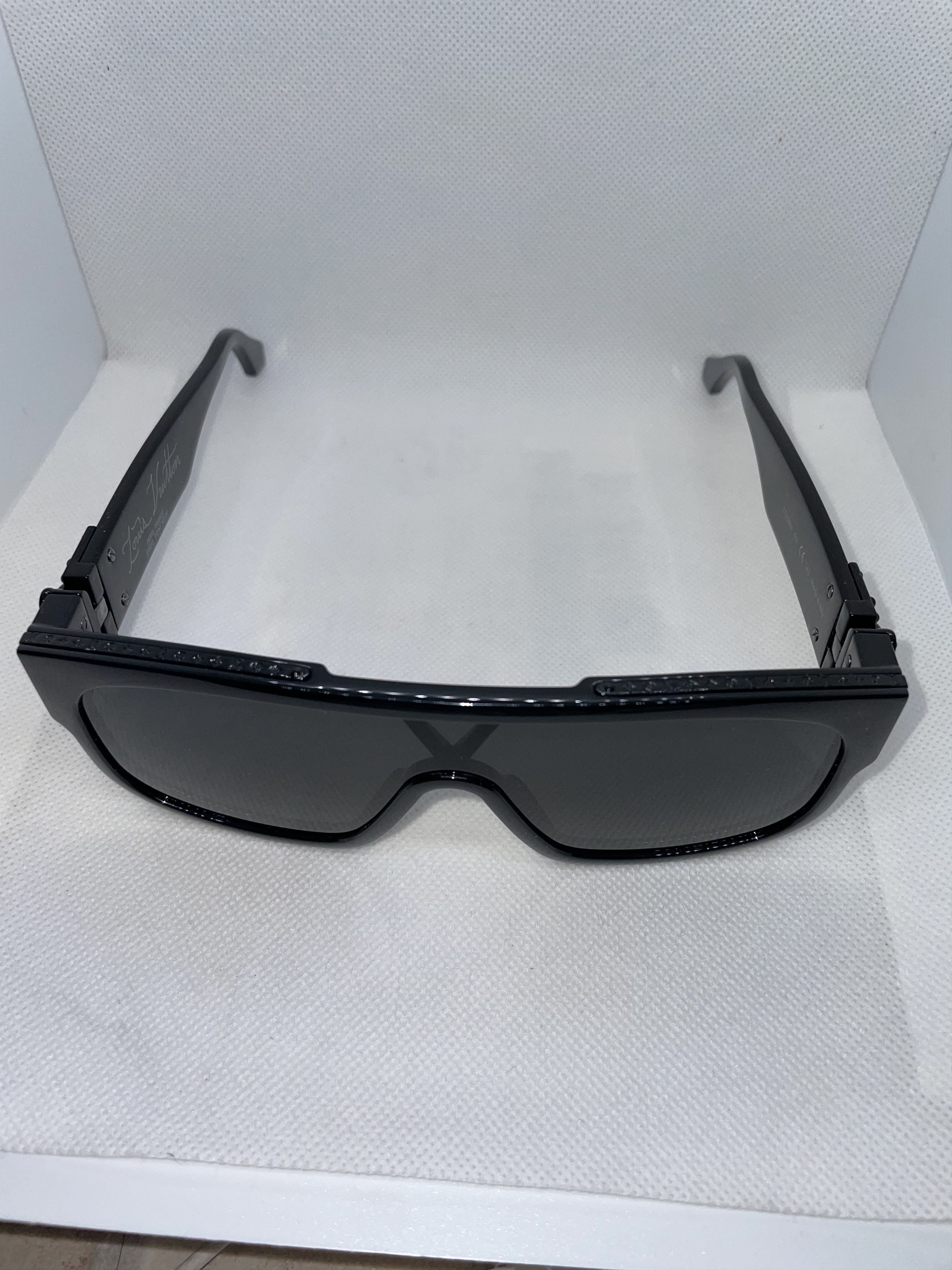 Louis Vuitton Louis Vuitton 1.1 millionaires mask Size ONE SIZE - 4 Thumbnail