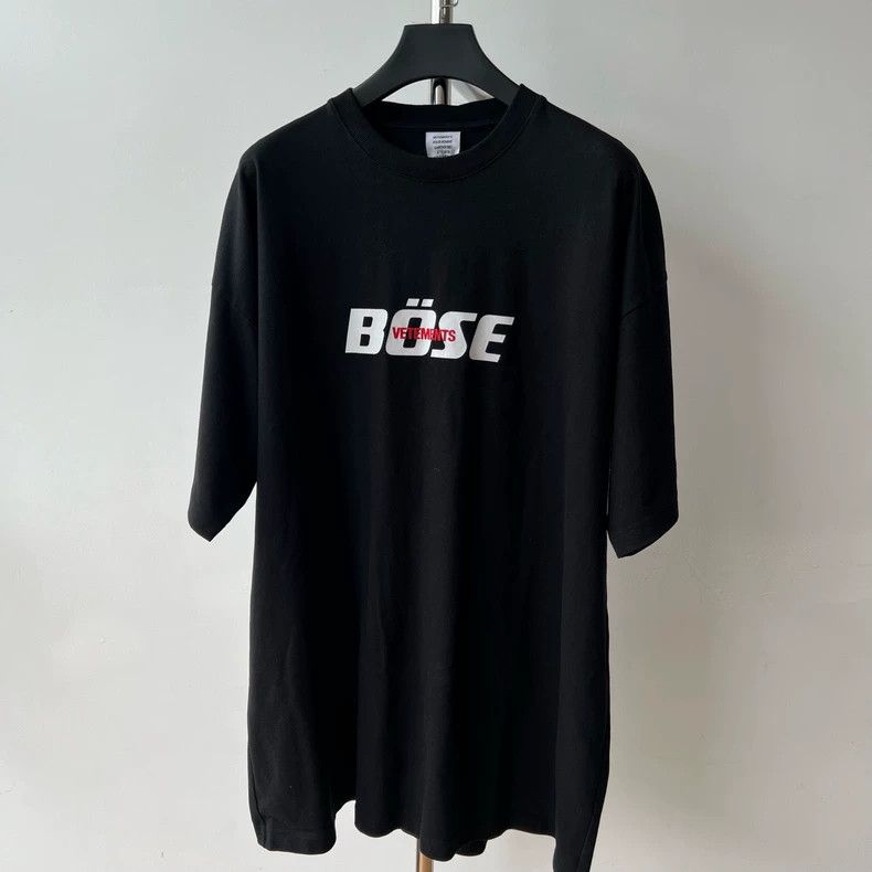 Vetements Vetements Short Sleeve T-Shirt - Size S - No Accessories Size US S / EU 44-46 / 1 - 1 Thumbnail