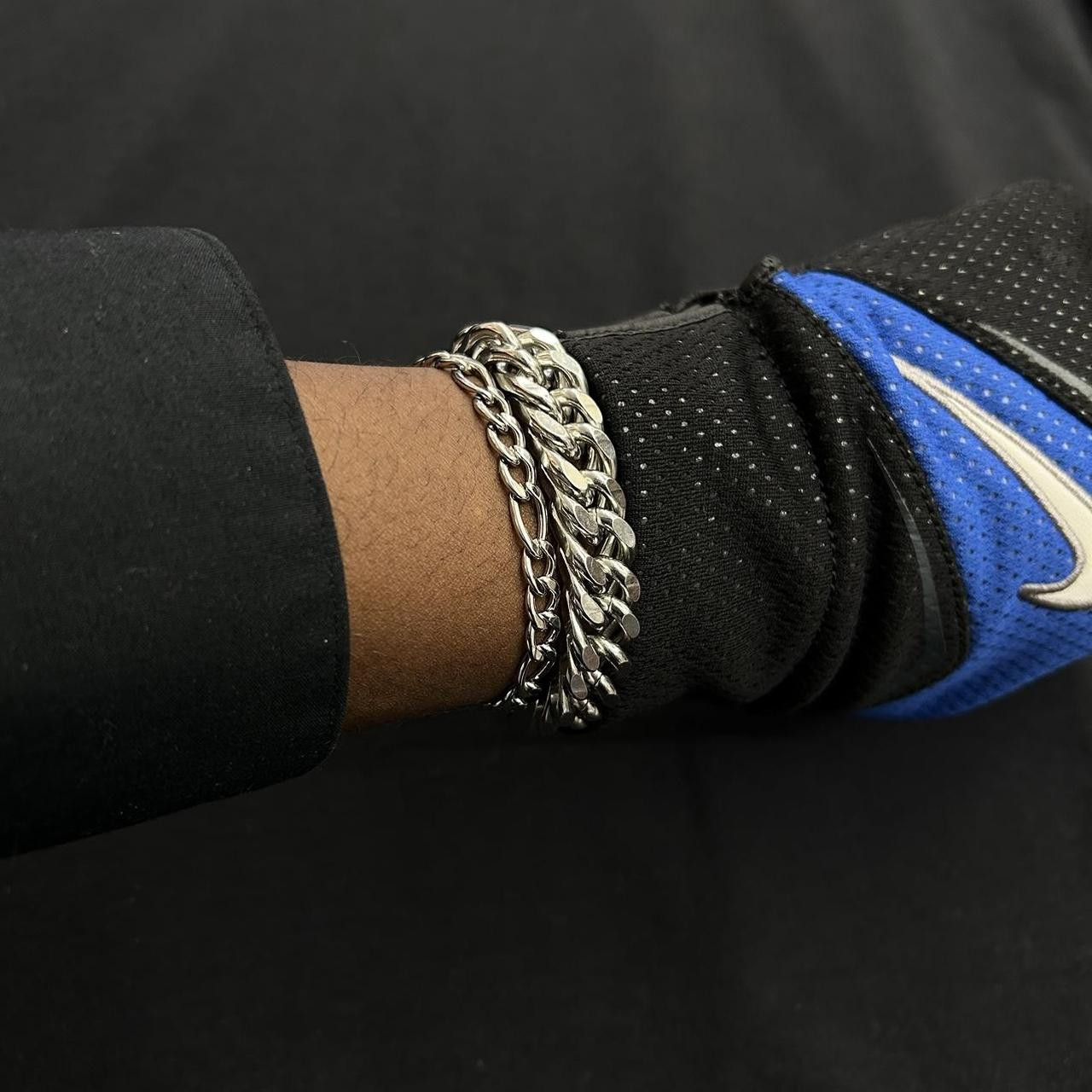 Vintage Vintage 2000s Hip Hop Style Figaro Link Silver Bracelet Size ONE SIZE - 1 Thumbnail