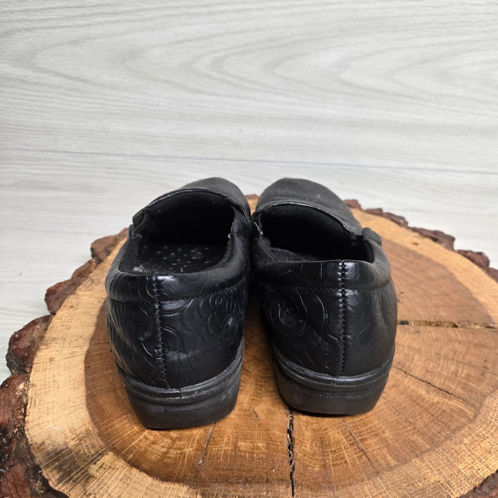 Vintage VINTAGE Easy Street Lyndee Black Clogs Women's Size 8 Non-Slip Casual Footwear Size US 8 / IT 38 - 4 Thumbnail