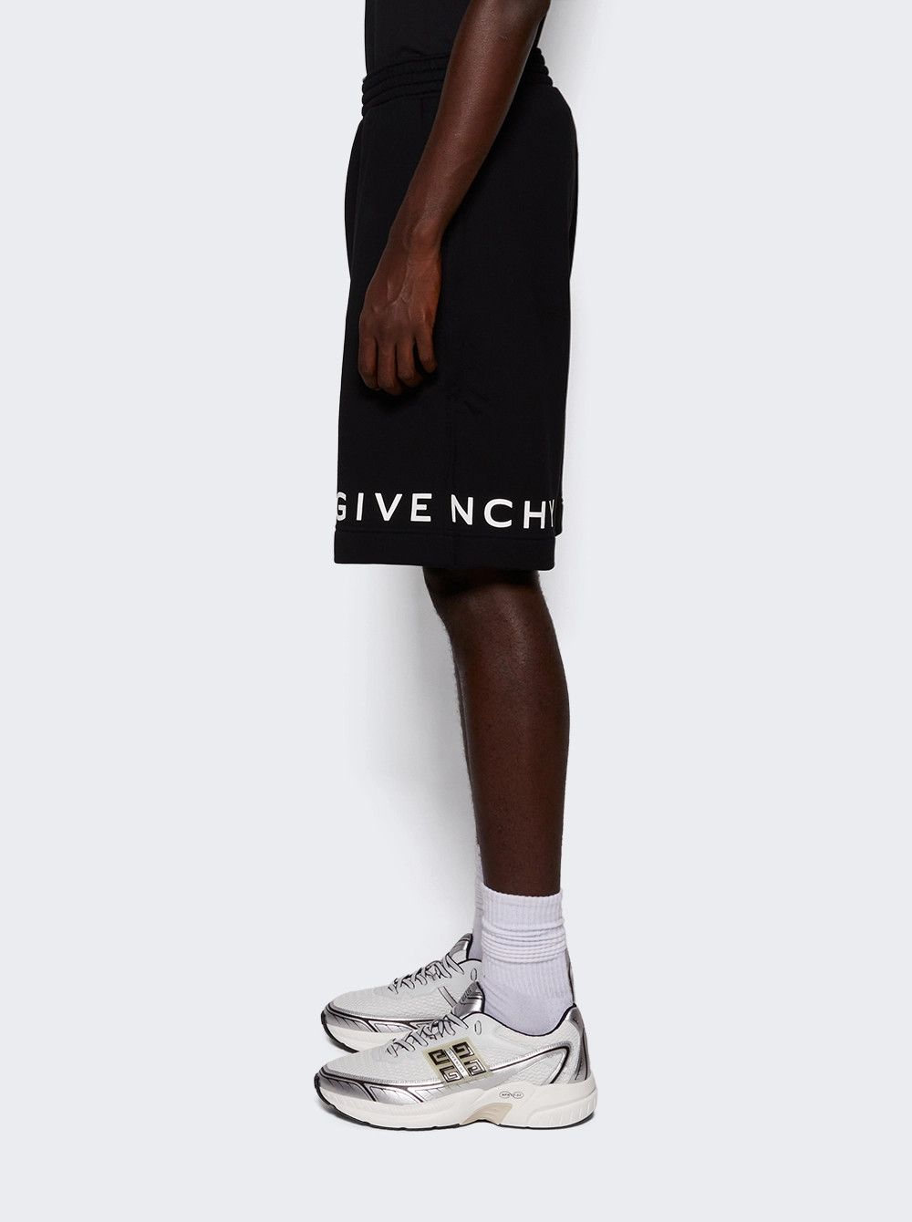 Givenchy o1mle0226 Bermuda Shorts in Black Size US 30 / EU 46 - 4 Thumbnail
