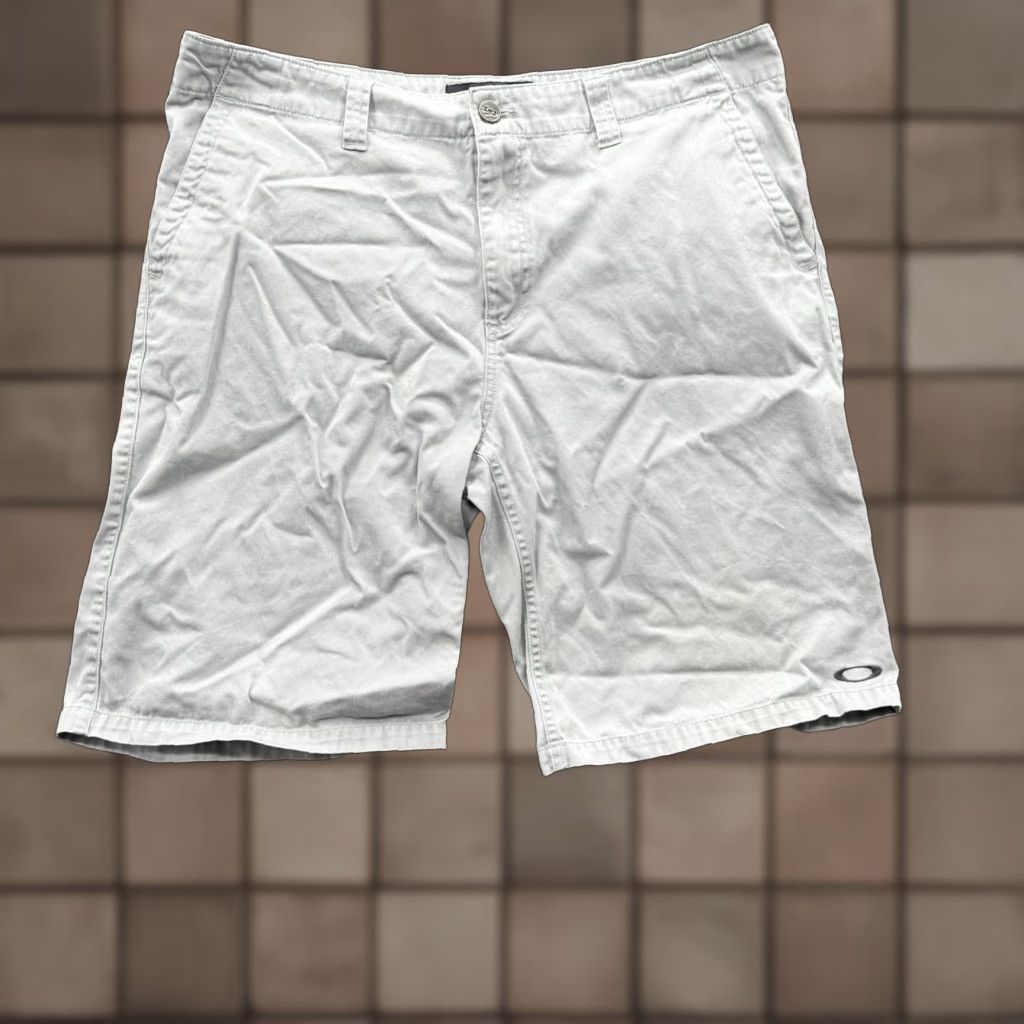 Oakley Oakley Shorts Men 36 Gray Cotton Chino Golf Outdoor Casual Regular Size US 36 / EU 52 - 1 Thumbnail