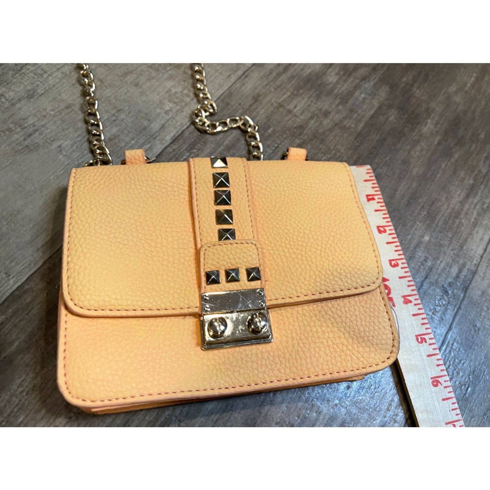 Bcbgmaxazria BCBGMAXAZRIA Purse Shoulder Bag Medium Women Gold Hardware Pale Orange Polyurethane Buckle Handle Chain Size ONE SIZE - 4 Thumbnail