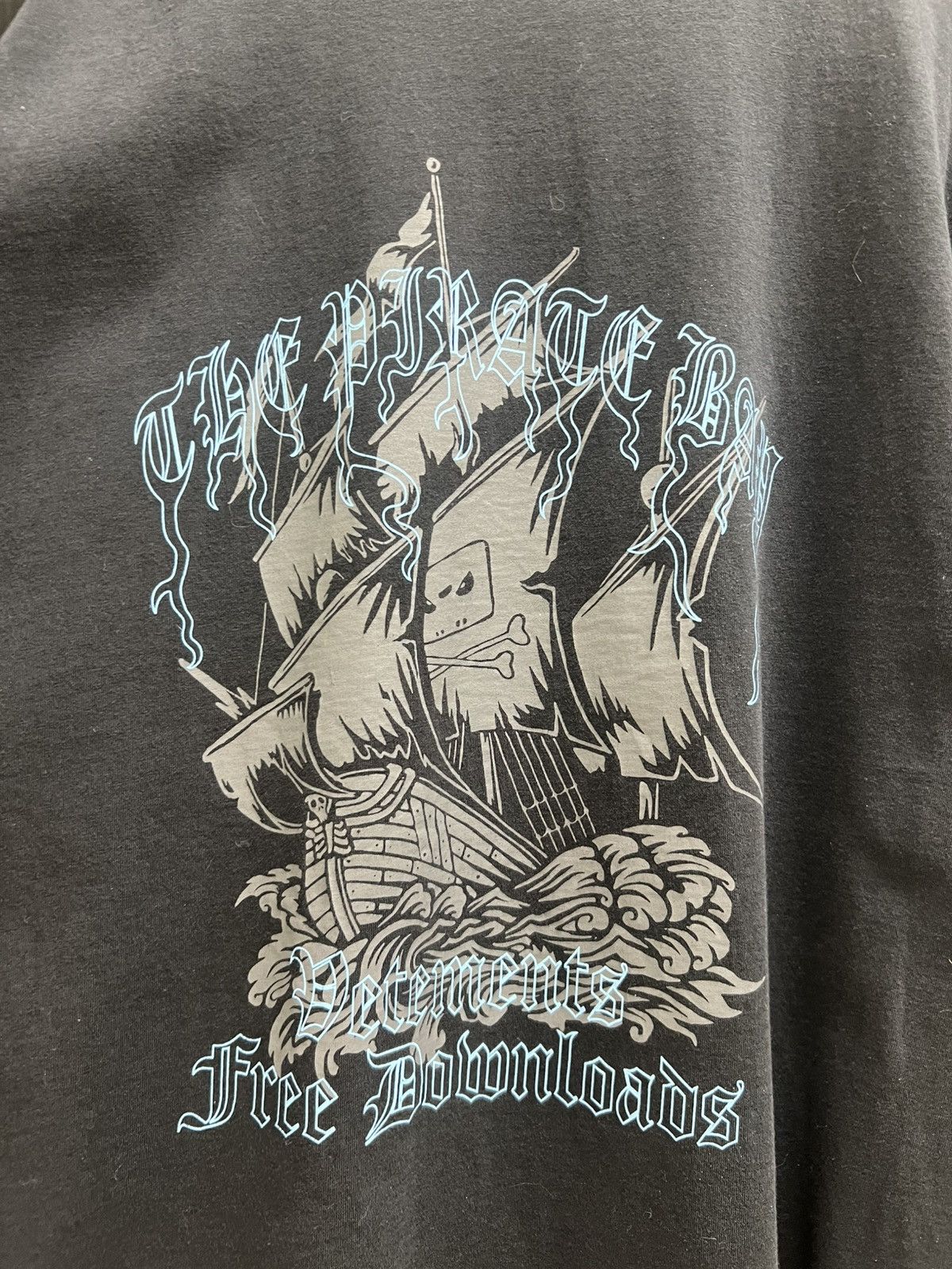 AW20 Vetements The Pirate Bay Logo T-Shirt