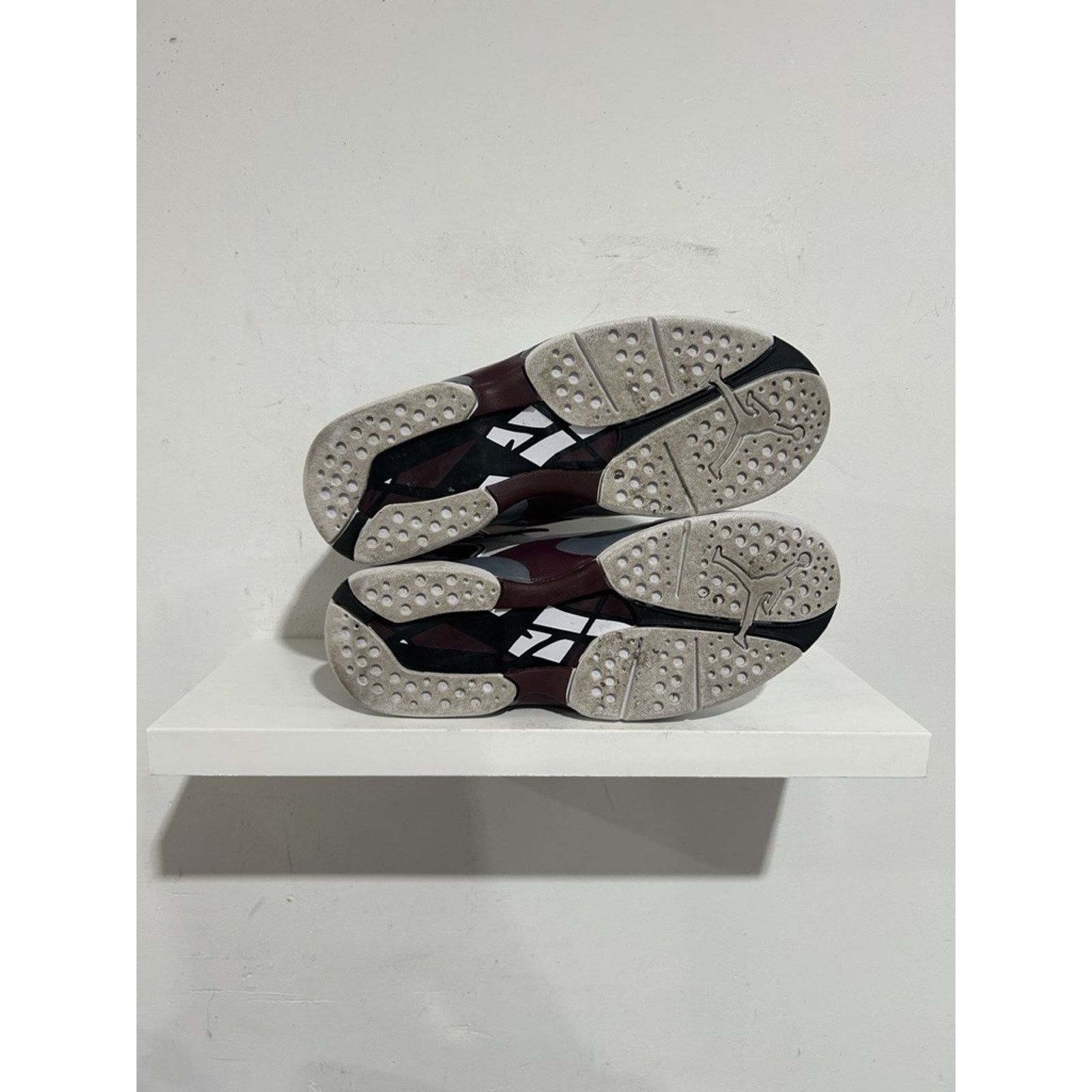 Jordan Brand JORDAN 8 WHITE BURGUNDY SIZE 8W (6.5M) PREOWNED Size US 8 / IT 38 - 3 Thumbnail