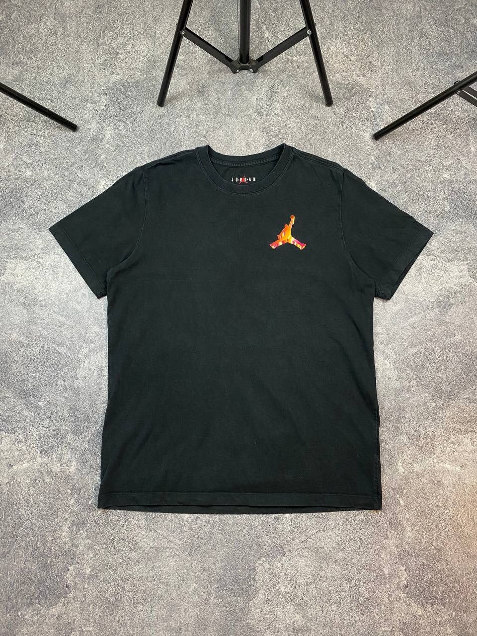 Nike × Vintage Vintage Nike Jordan Faded Tee Shirt Size US L / EU 52-54 / 3 - 2 Thumbnail