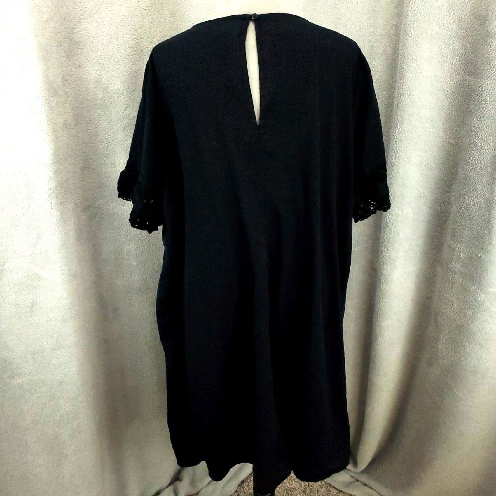 Old Navy Old Navy Dress Womens XXL Black Pleated Short Sleeve 2XL Knee Length Back Size 40" / US 18 - 2 Thumbnail