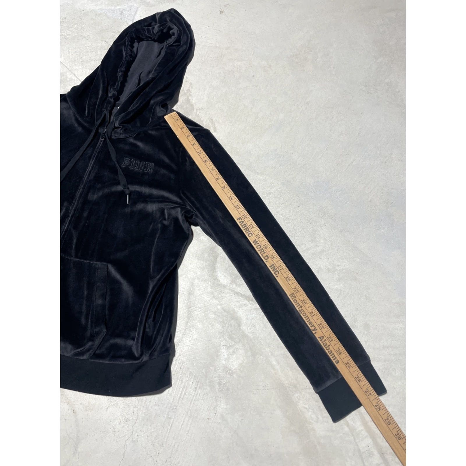 Victoria's Secret Victoria's Secret PINK Jacket Women’s L Black Velvet Hooded Zip Short Sleeve Velour Size L / US 10 / IT 46 - 7 Thumbnail