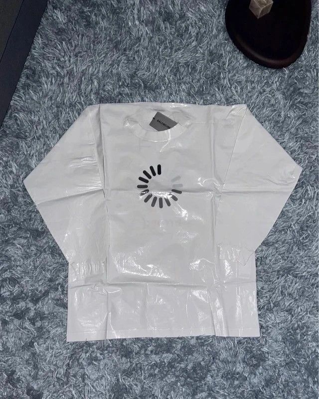 Balenciaga SS23 Loading Error Misplaced Neckline Laminated White LS Size US M / EU 48-50 / 2 - 1 Thumbnail