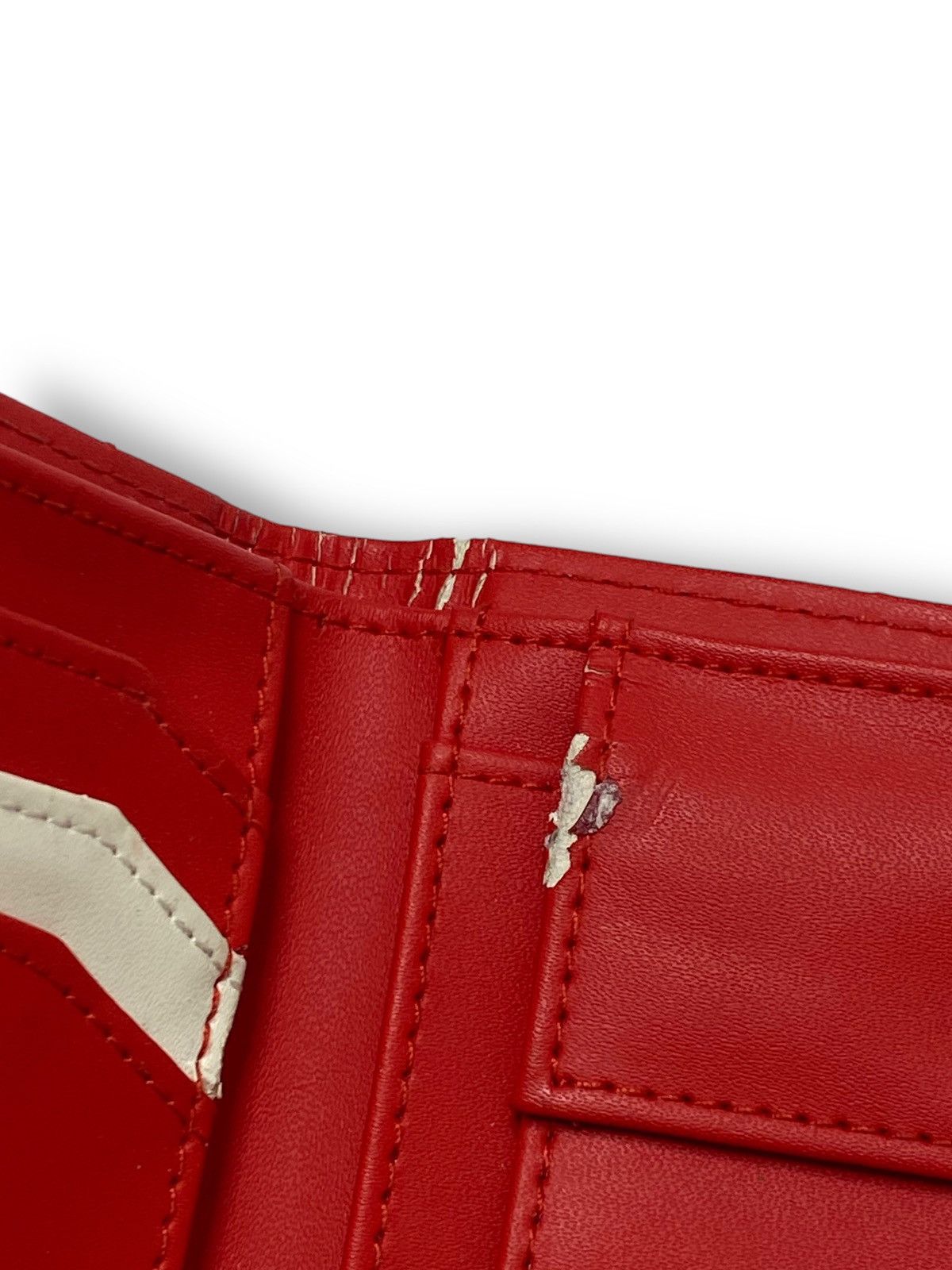 Nintendo 2018 Vintage MARIO NINTENDO Big M Logo Red Purse Wallet Size ONE SIZE - 10 Thumbnail