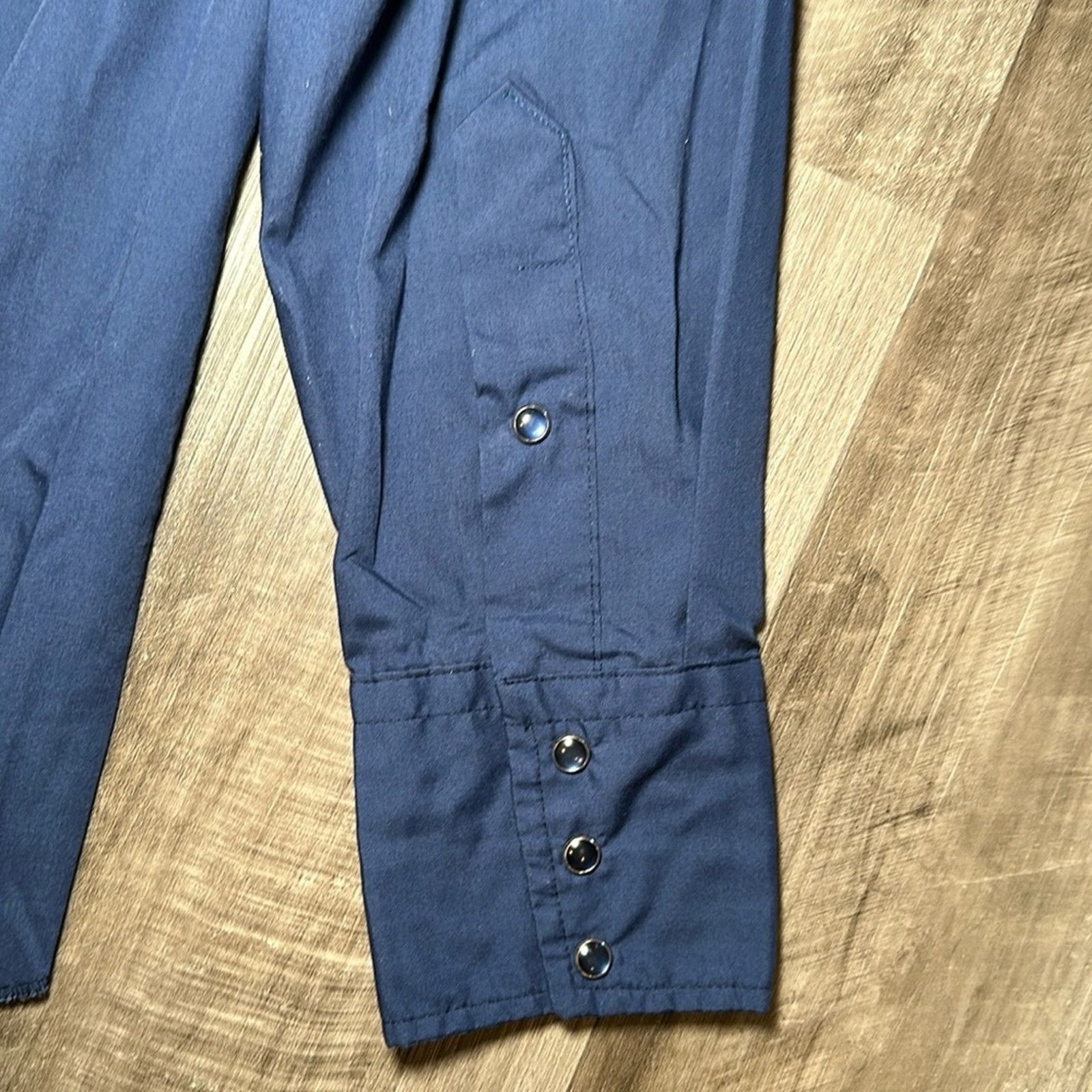 Other Karman Western Long Sleeve Pearl Snap Button - Medium Size US M / EU 48-50 / 2 - 4 Thumbnail