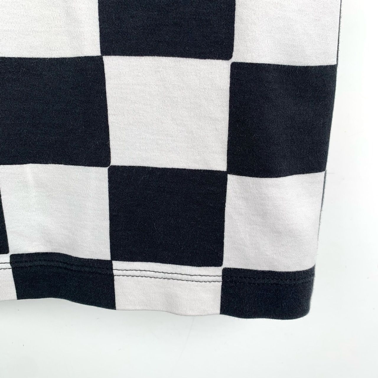 Louis Vuitton Louis Vuitton Lv Logo Alphabet Print Chessboard Pattern Blac Size L / US 10 / IT 46 - 5 Thumbnail