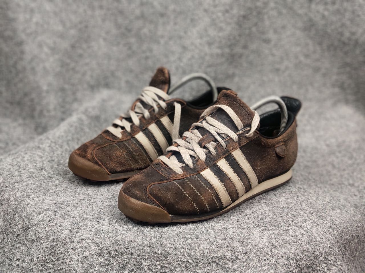 Adidas Vintage Adidas Сhile 62 Dark Brown Faded Leather Sneakers Size US 9 / EU 42 - 8 Thumbnail