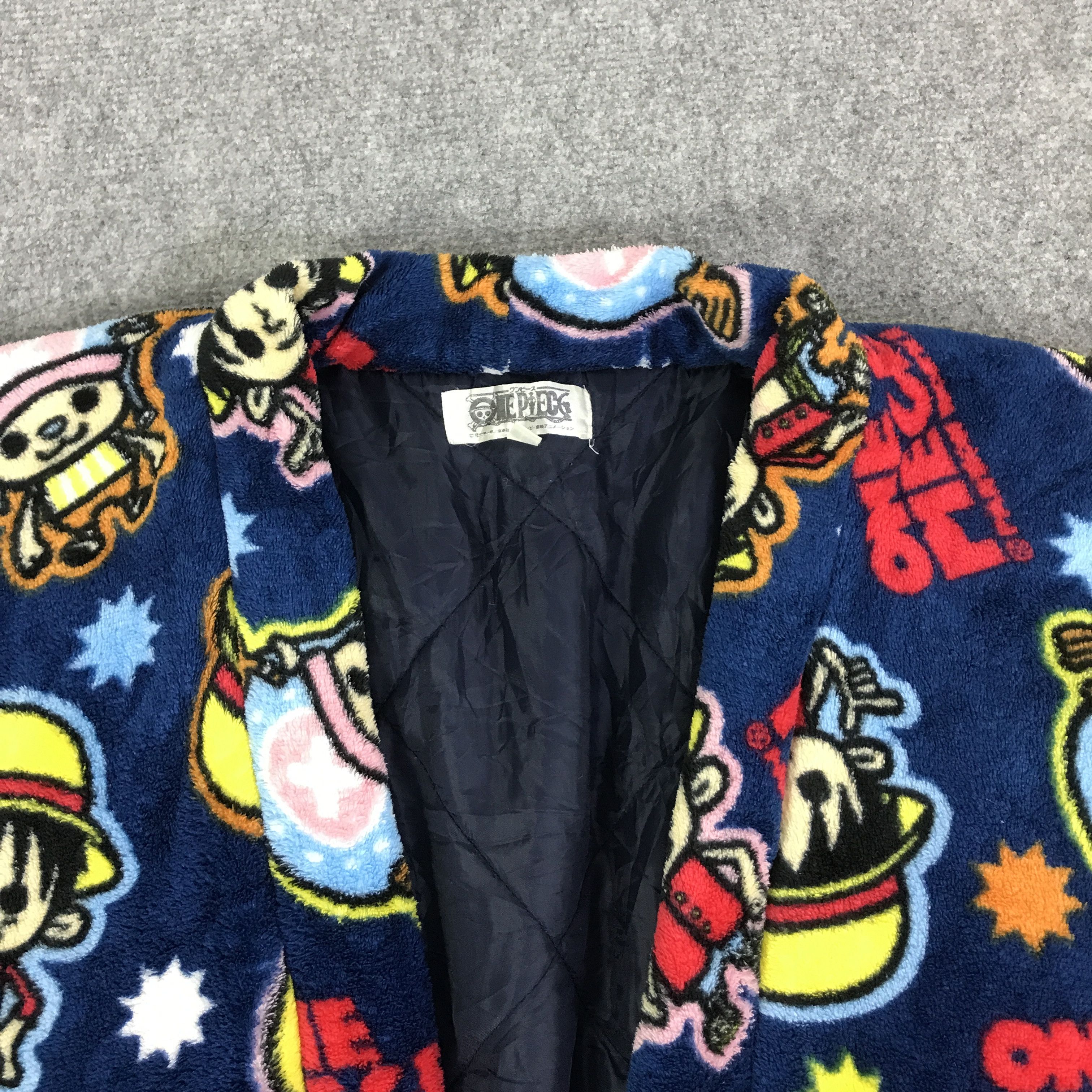 One Piece one piece japan cartoon kimono jacket Size US L / EU 52-54 / 3 - 8 Thumbnail