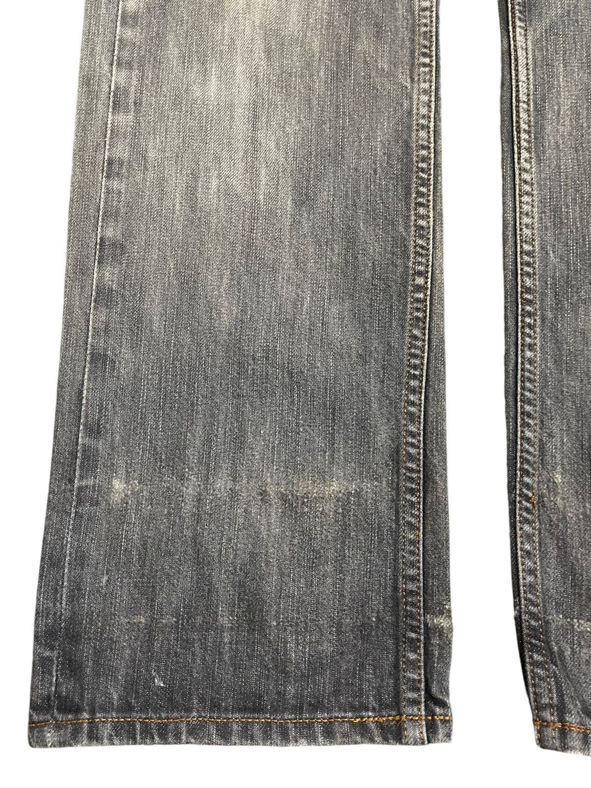 Uniqlo Vintage Japanese Uniqlo Faded Wash Style Distressed Jeans Size US 30 / EU 46 - 7 Thumbnail